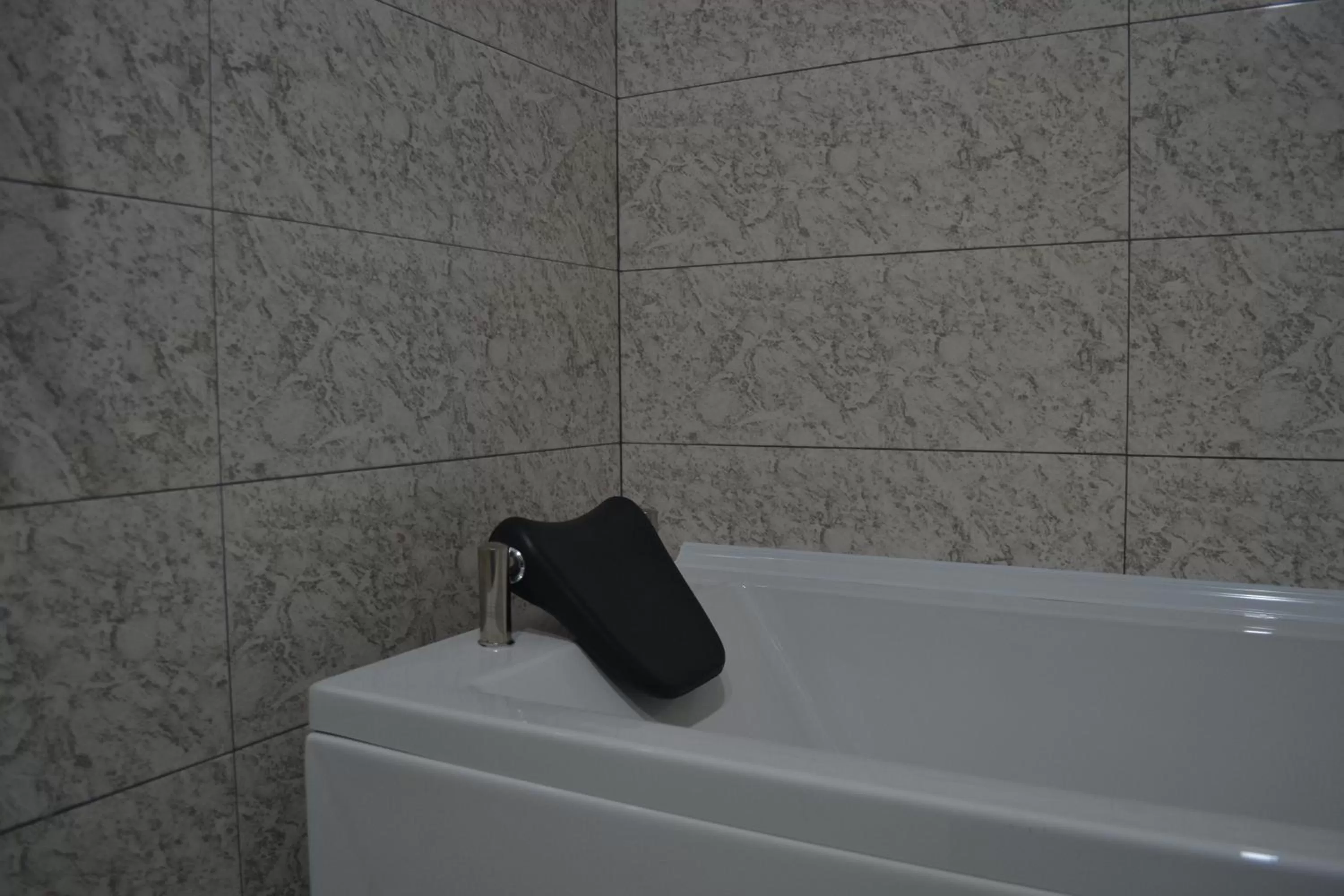 Hot Tub, Bathroom in The Wine Hotel Telavi