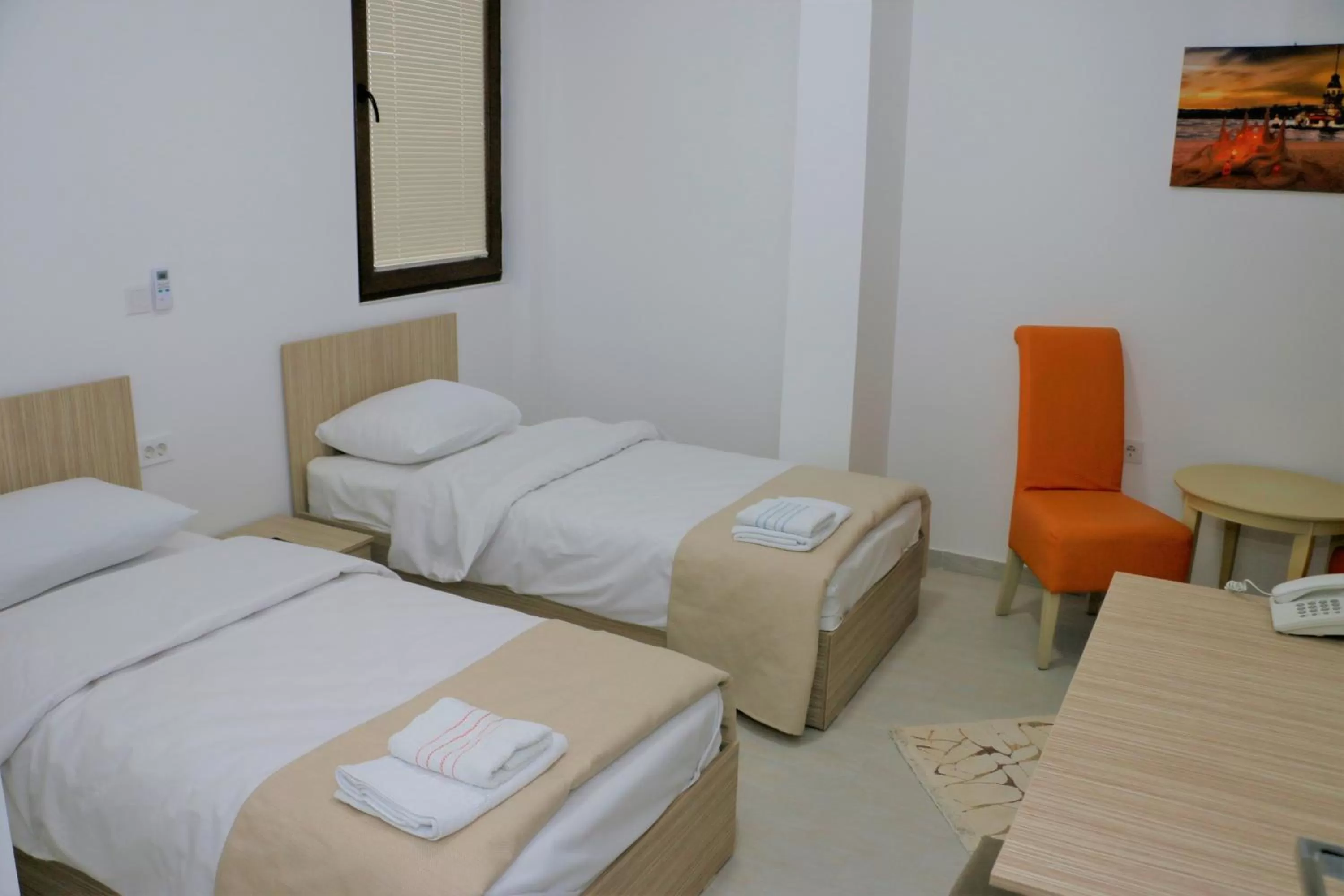 Seating area, Bed in Hotel Old Konak