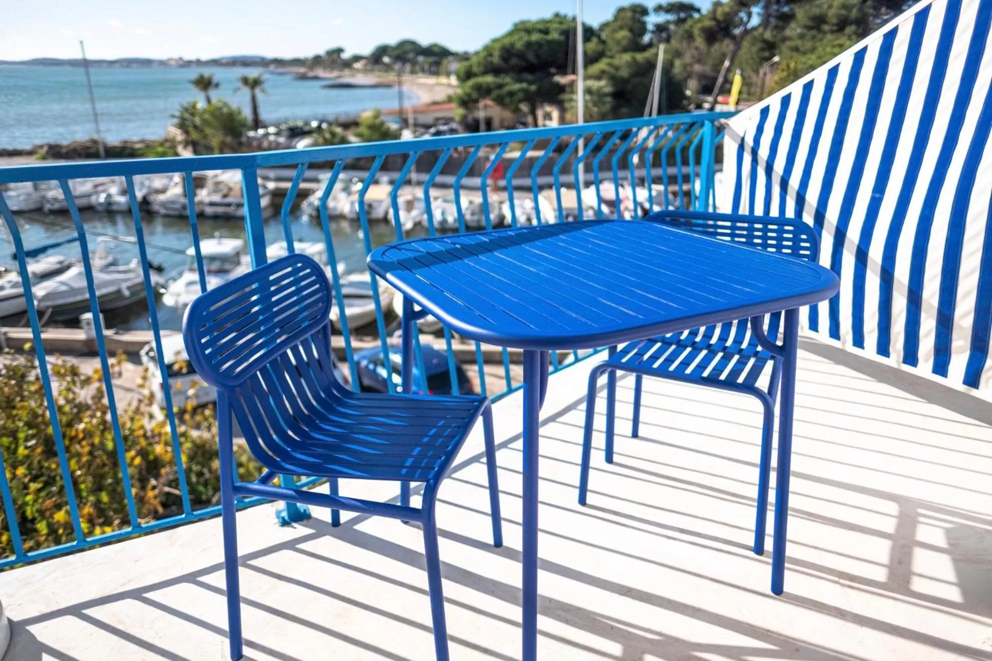 Balcony/Terrace in Hôtel La Reine Jane