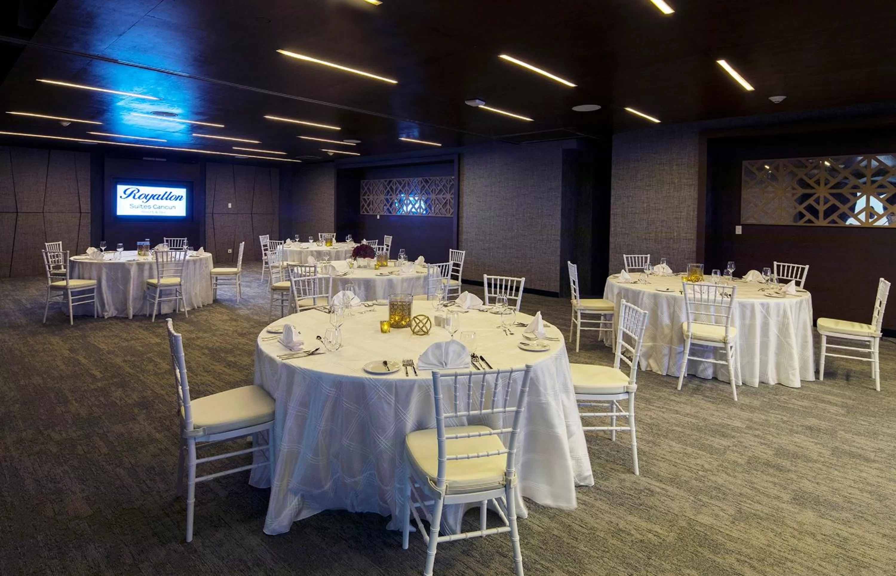 Area and facilities in Royalton CHIC Cancun, An Autograph Collection All-Inclusive Resort - Adults Only