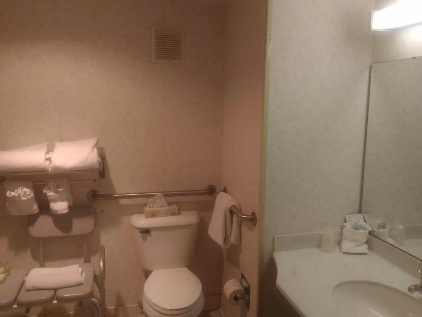 Fireside Inn & Suites Portland