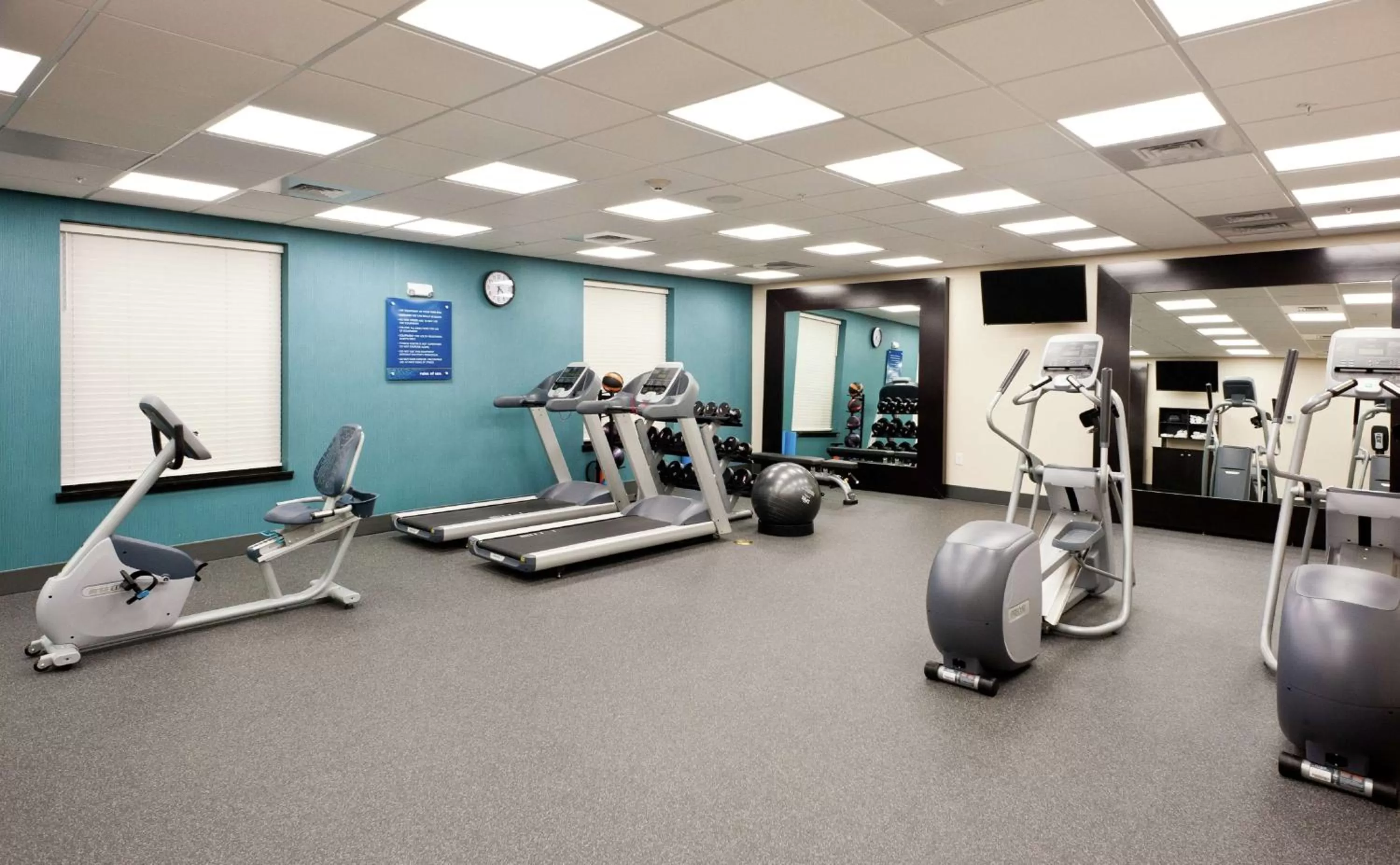 Fitness centre/facilities in Hampton Inn & Suites Ridgeland