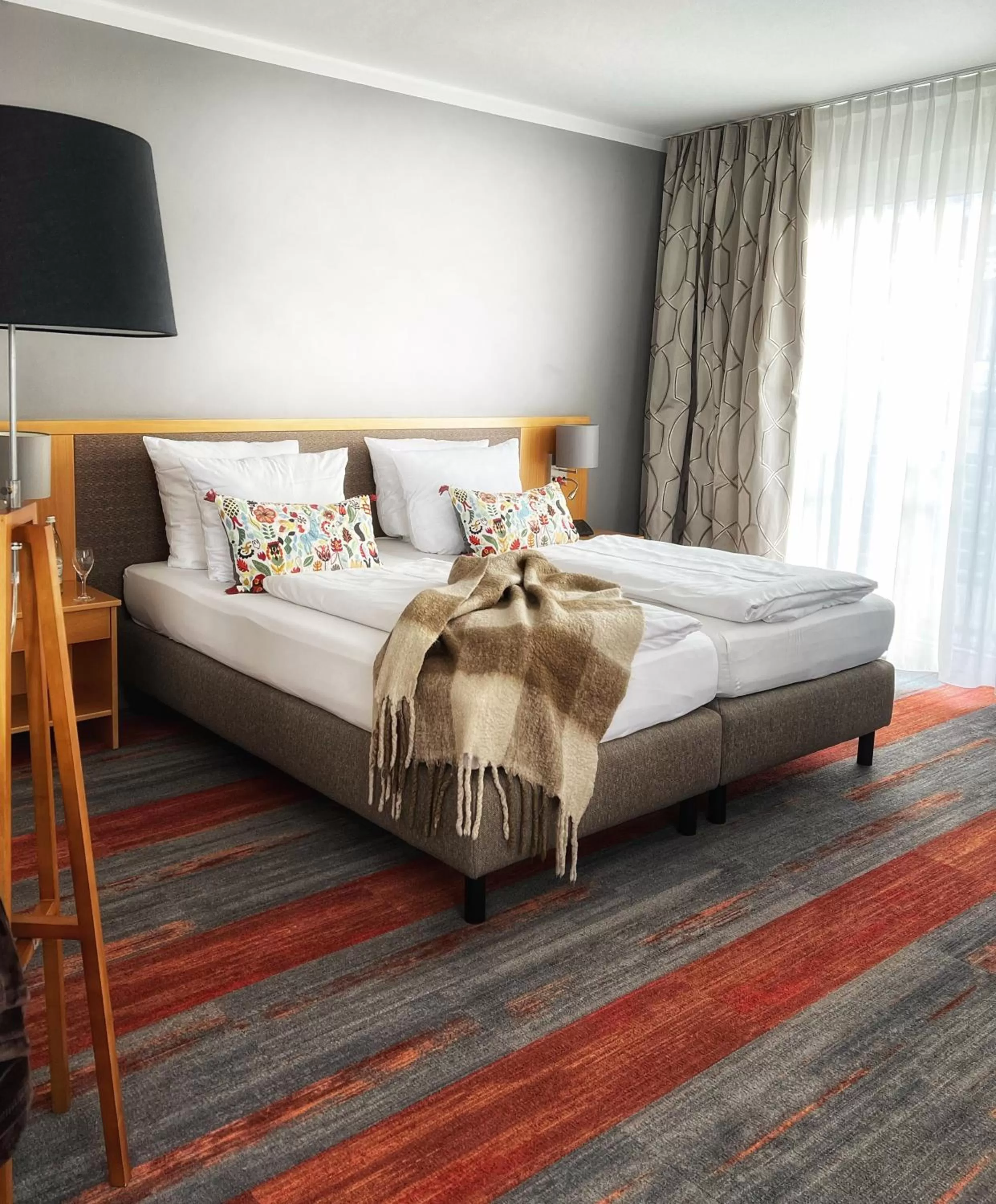 Property building, Bed in Hotel Prinz