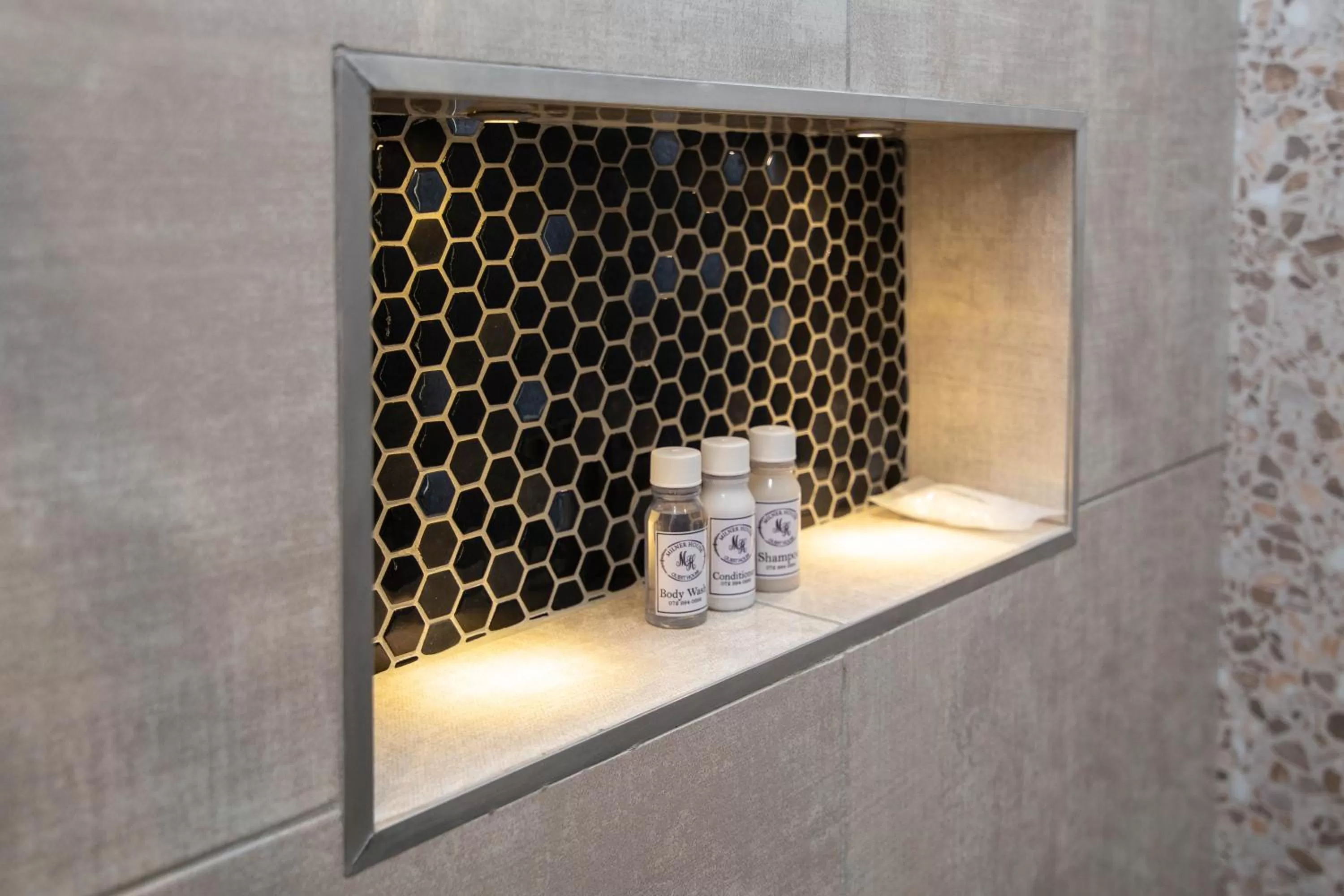 Bathroom in Milner House Kimberley