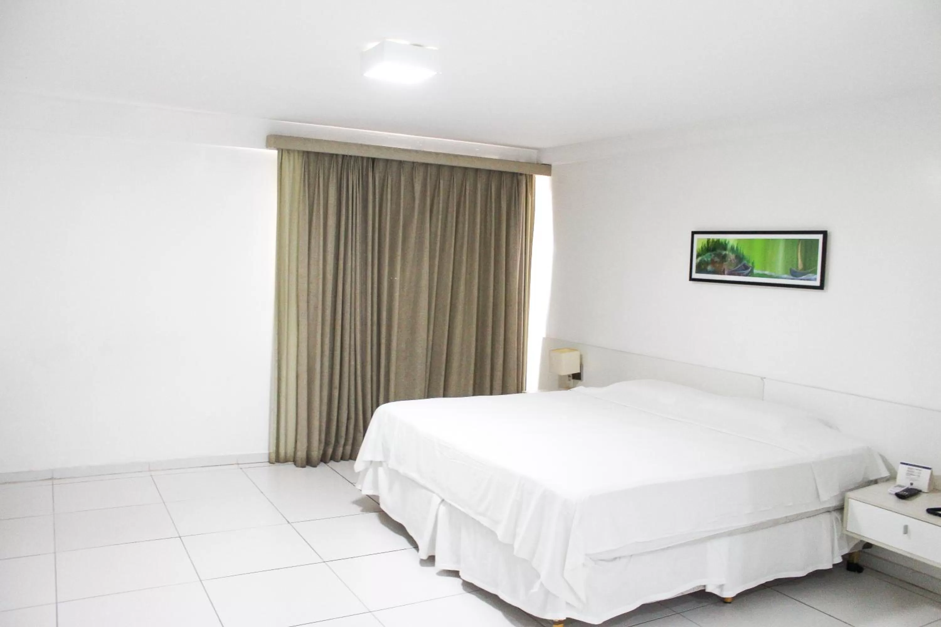 Staff, Bed in Imperial Hotel