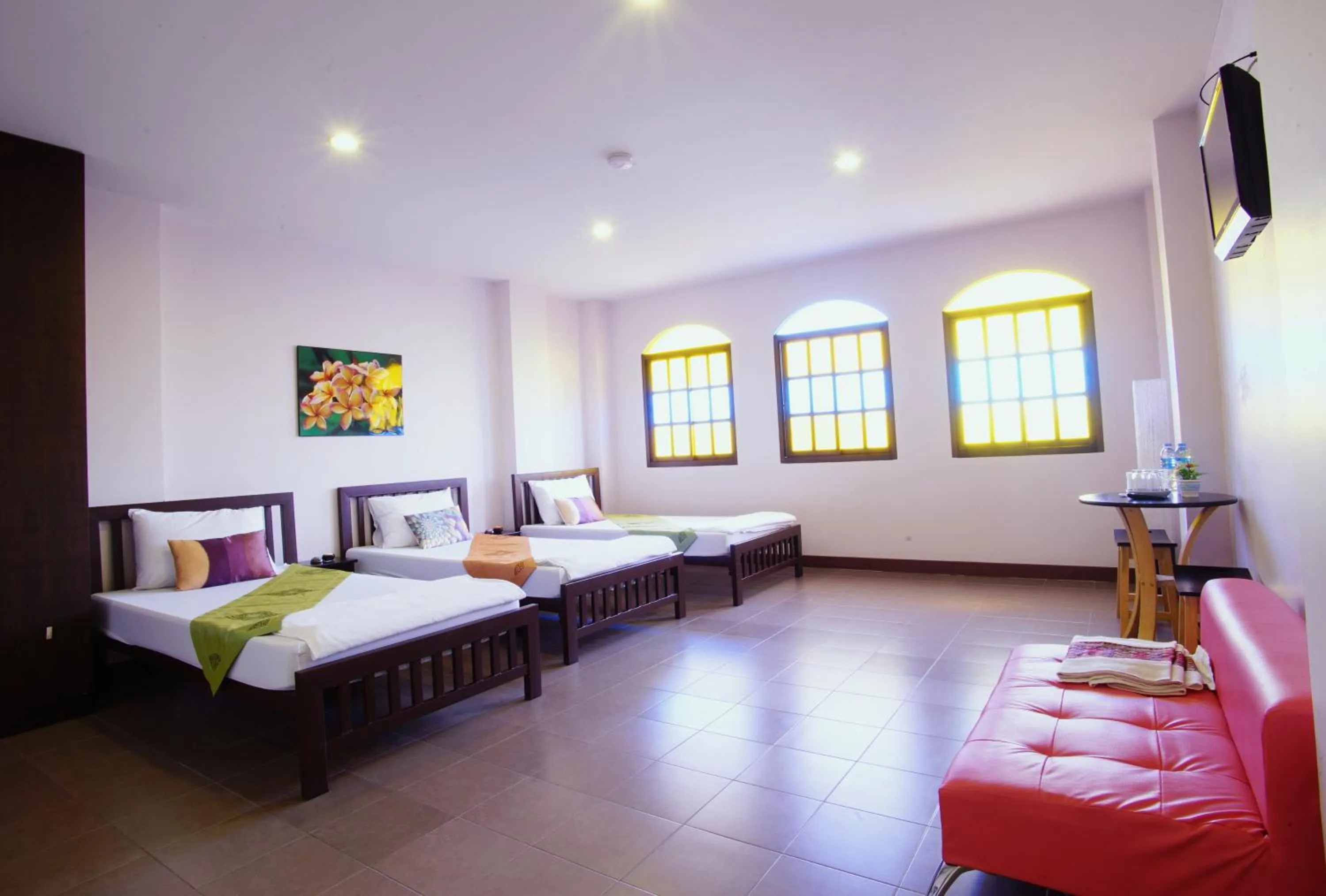 Photo of the whole room, Bed in Ming Shou Boutique House