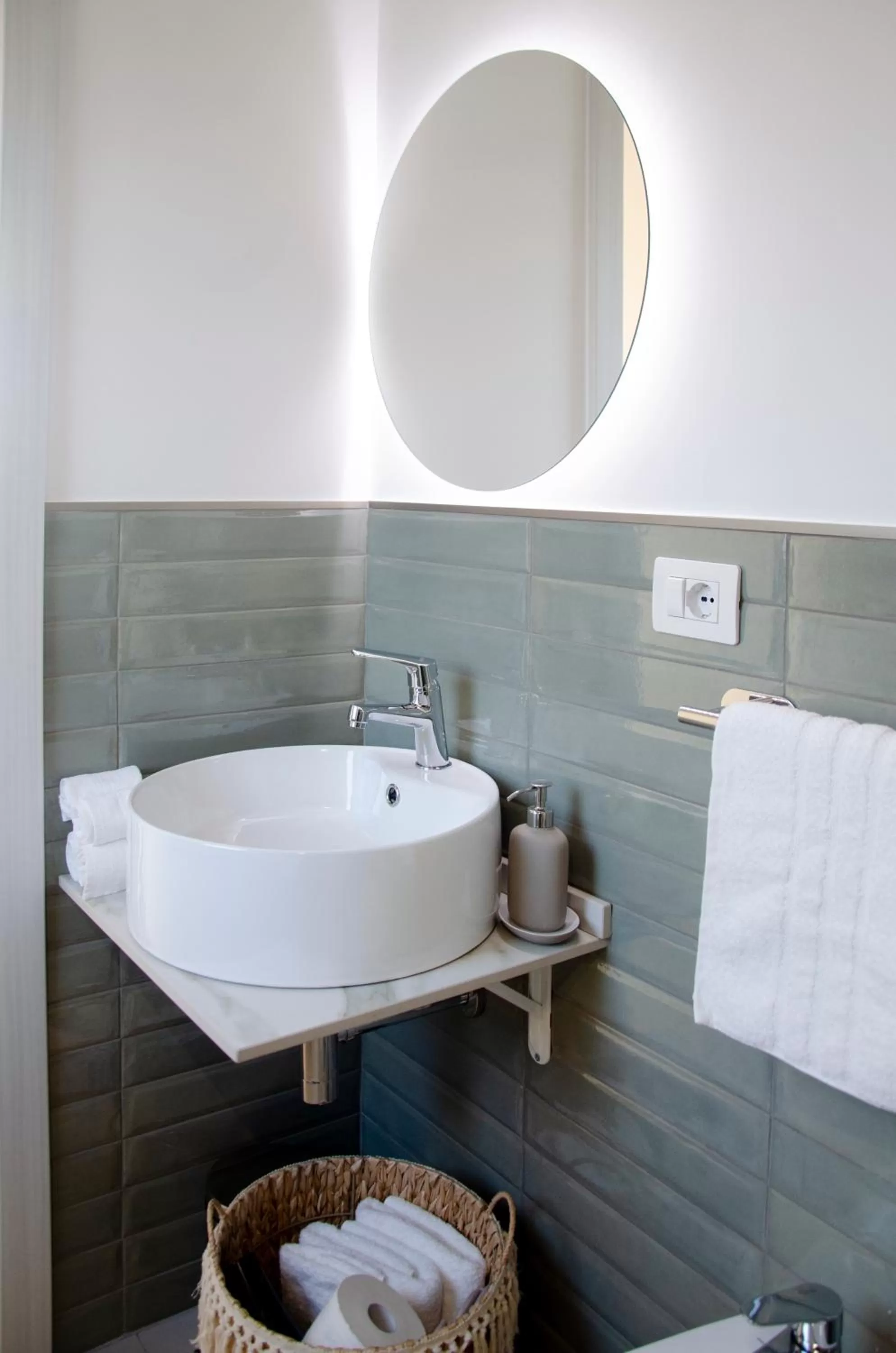 Bathroom in Donna Elena Rooms