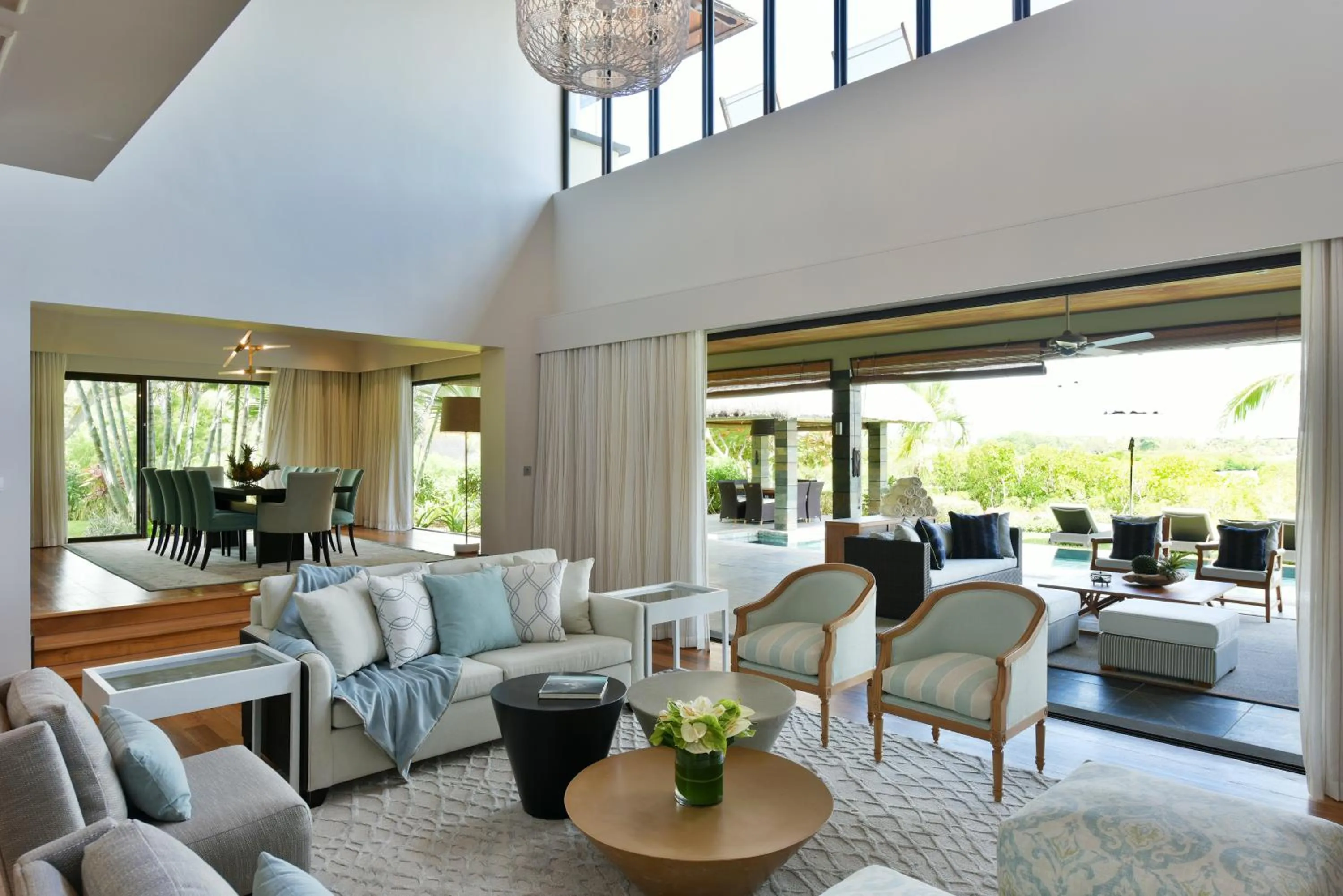 Five Bedroom Grand Residence Villa in Four Seasons Resort Mauritius at Anahita
