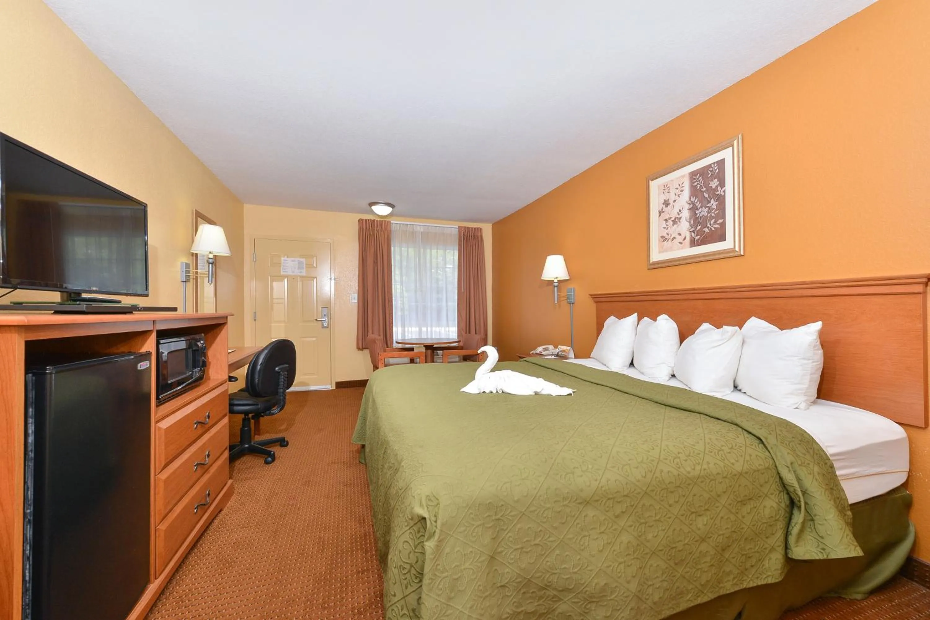 Quality Inn & Suites Cartersville North