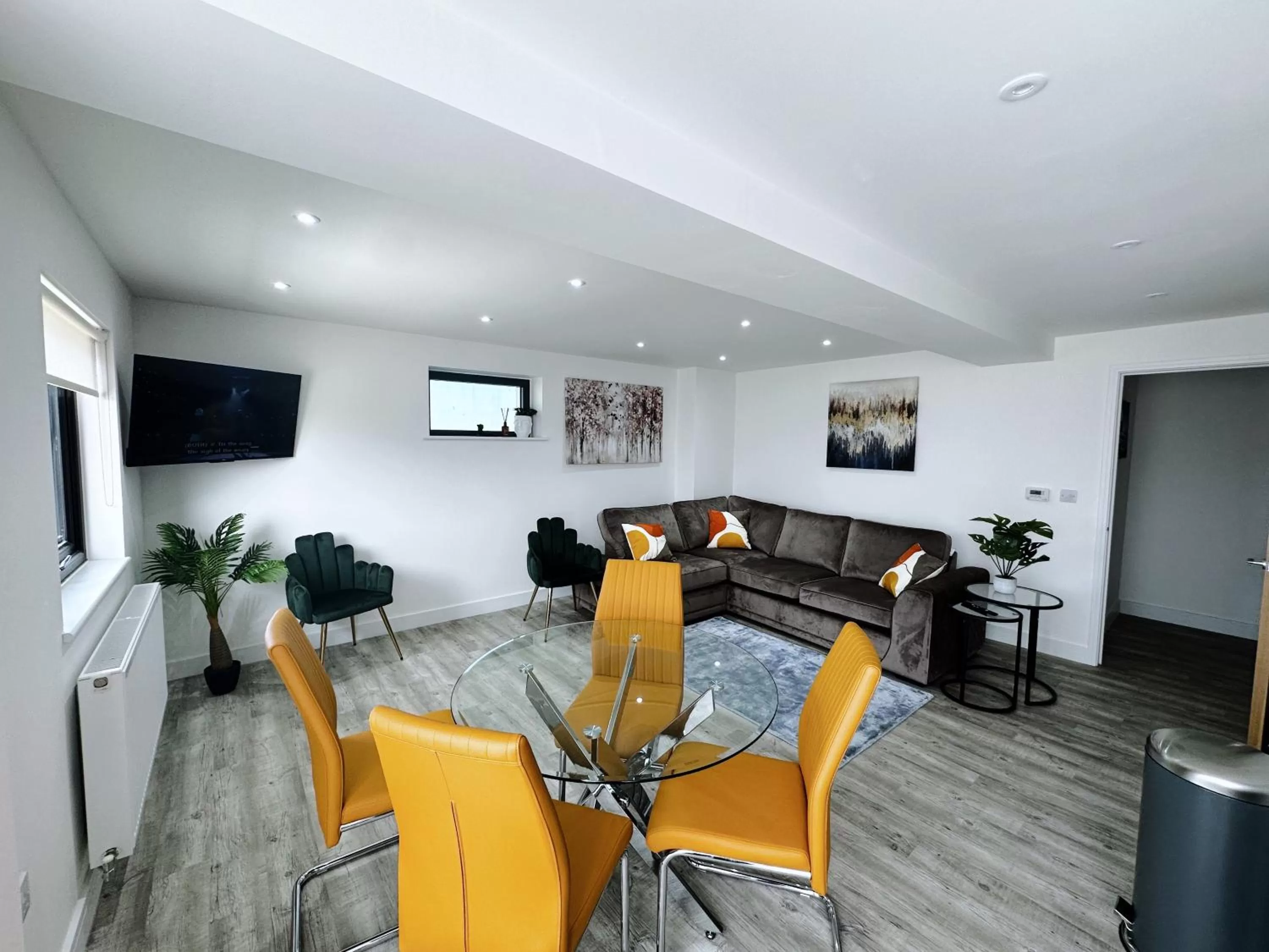 The Atlantis - Tower Apartments