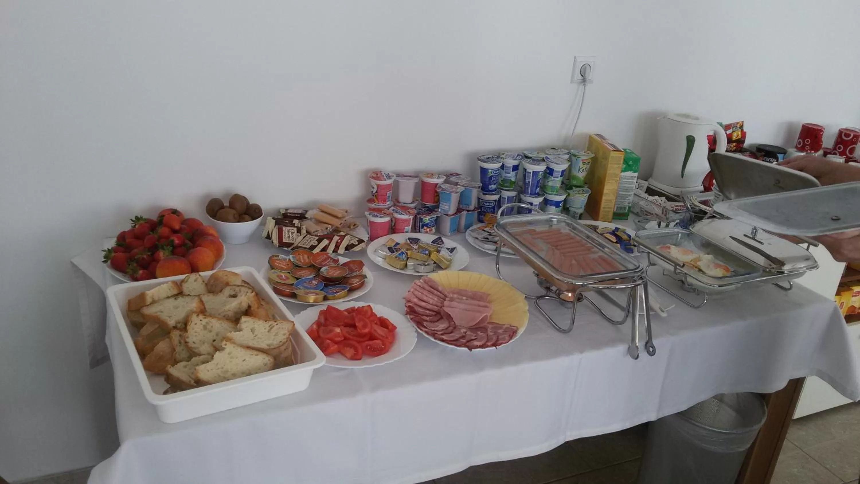 Breakfast in Motel Maks