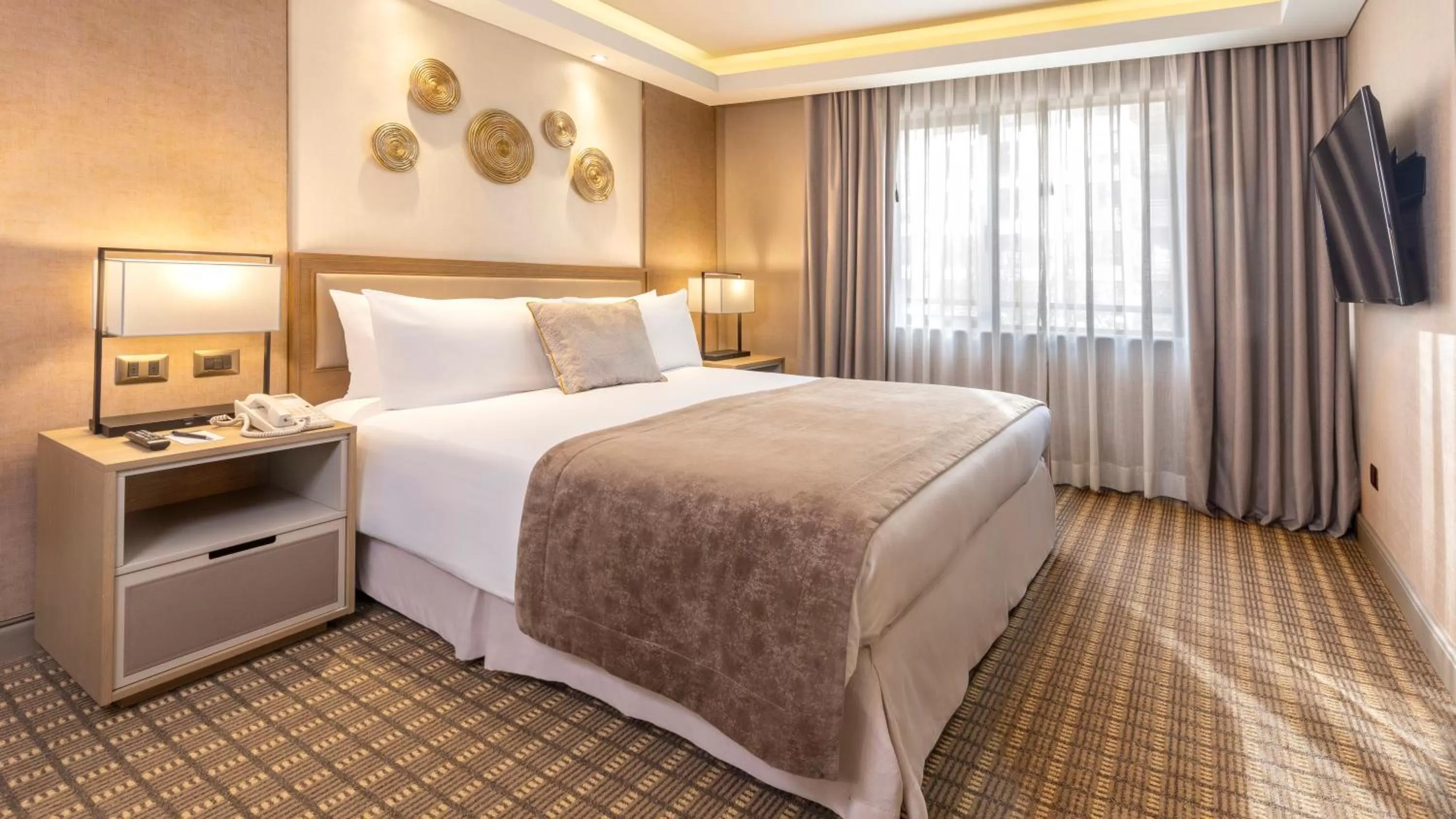 Photo of the whole room, Bed in InterContinental Santiago by IHG