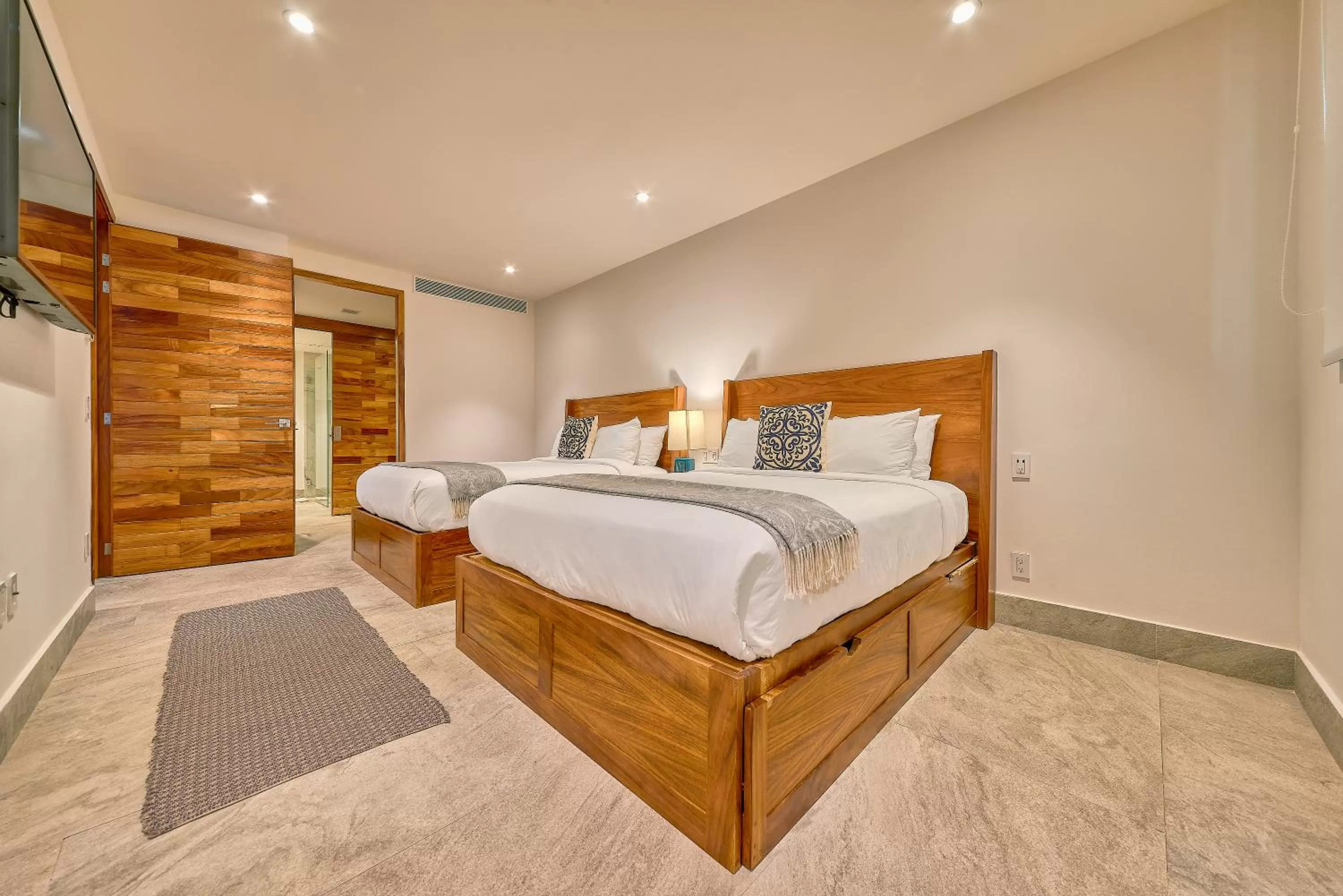 Photo of the whole room, Bed in Maxwell Residences at Indah