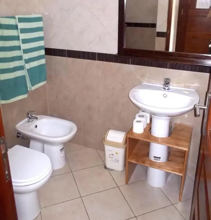 Bathroom in Basic Hotel