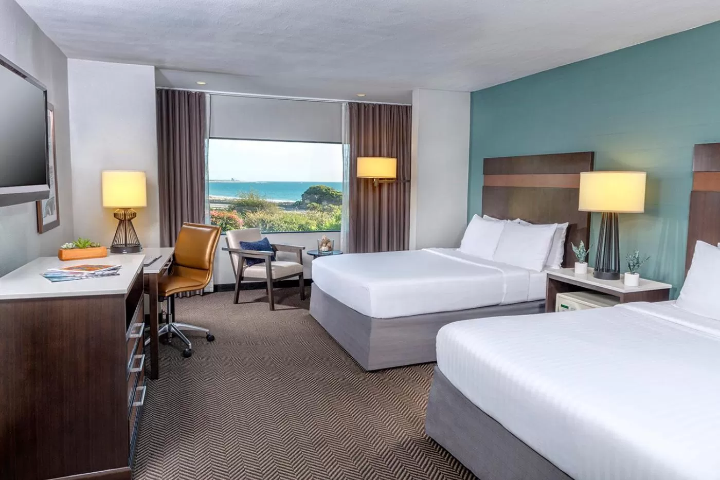 Bed in The Pierpont Inn