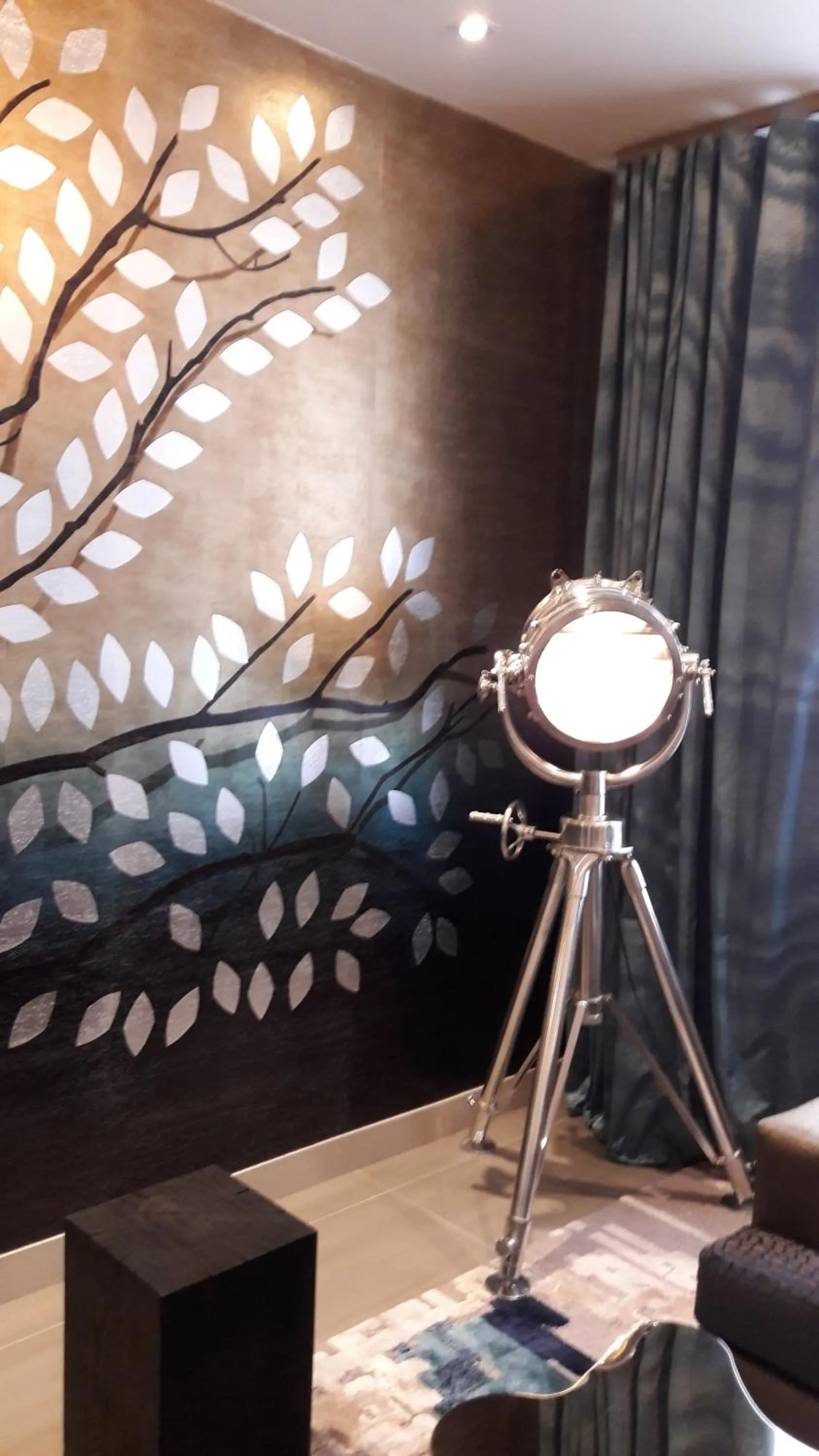 Decorative detail in Hotel d'Amiens