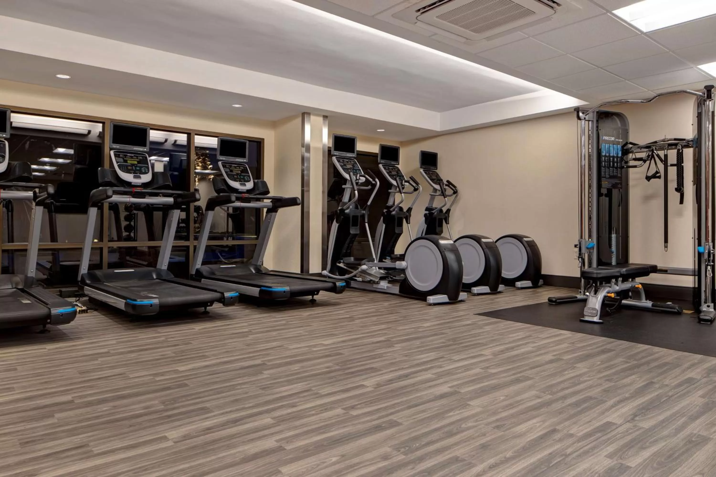Fitness centre/facilities in Home2 Suites By Hilton San Antonio on the Riverwalk