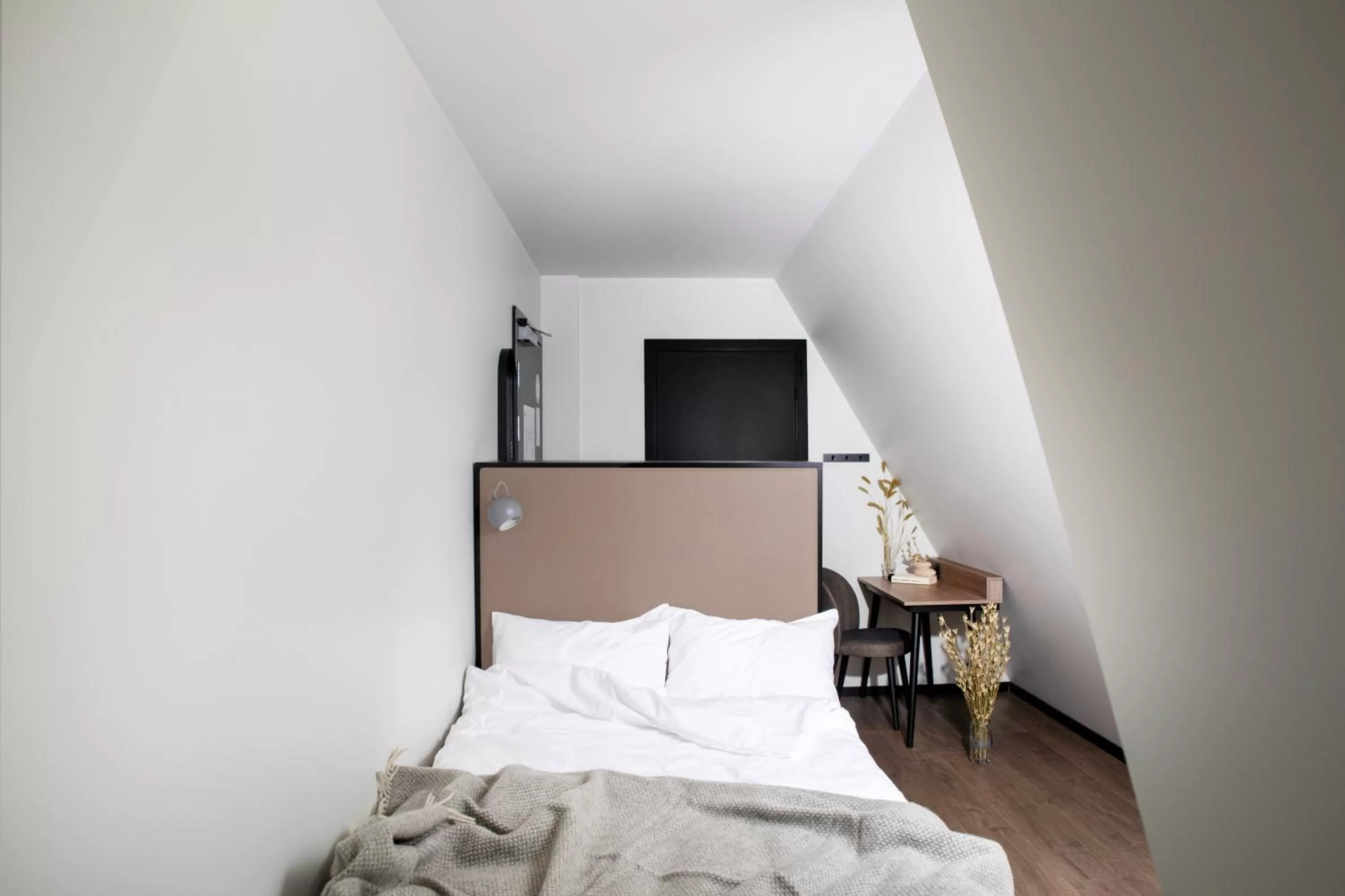 Photo of the whole room, Bed in Bob W Oslo Sentralen