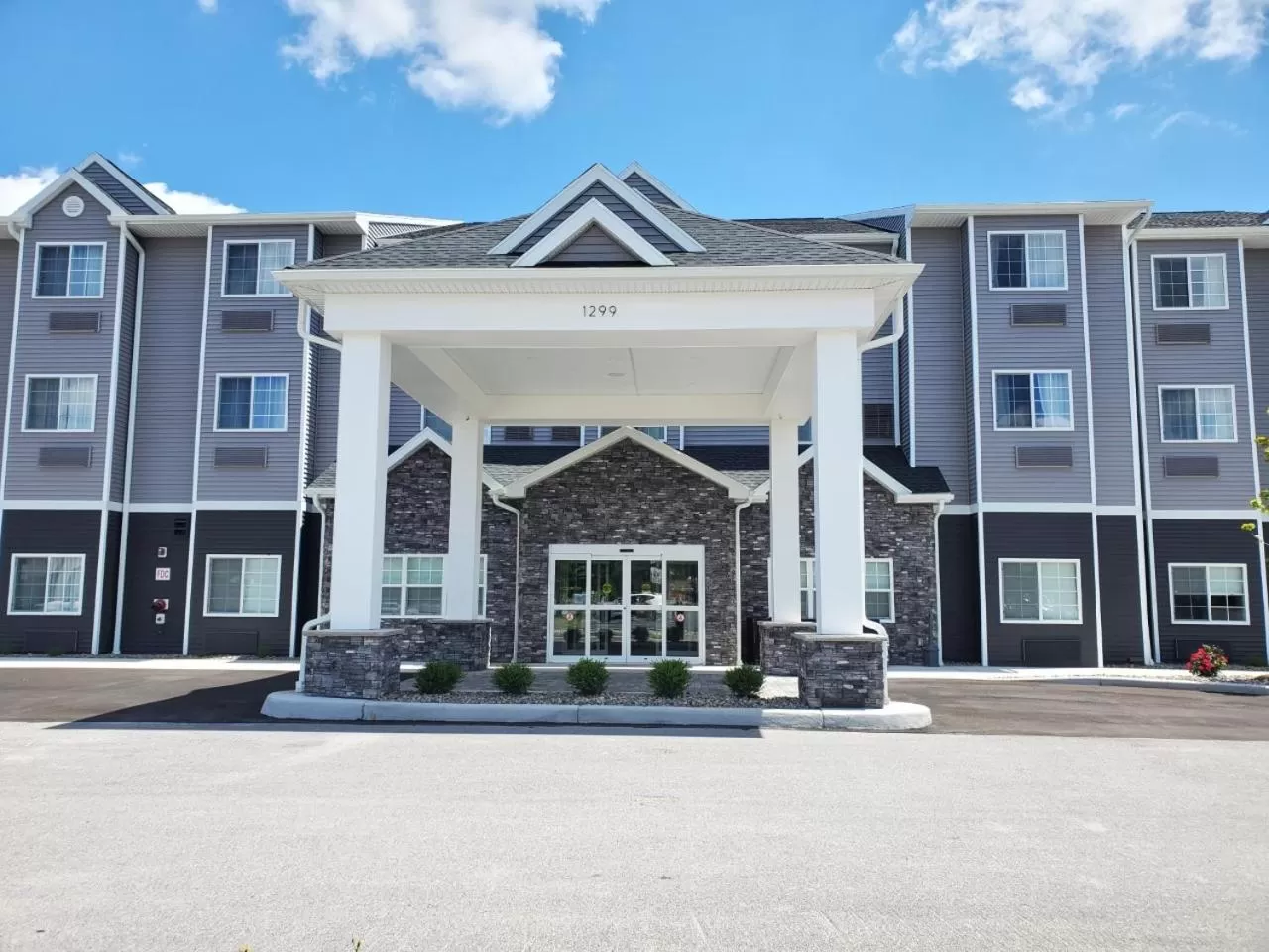 Property building in Microtel Inn & Suites by Wyndham Farmington