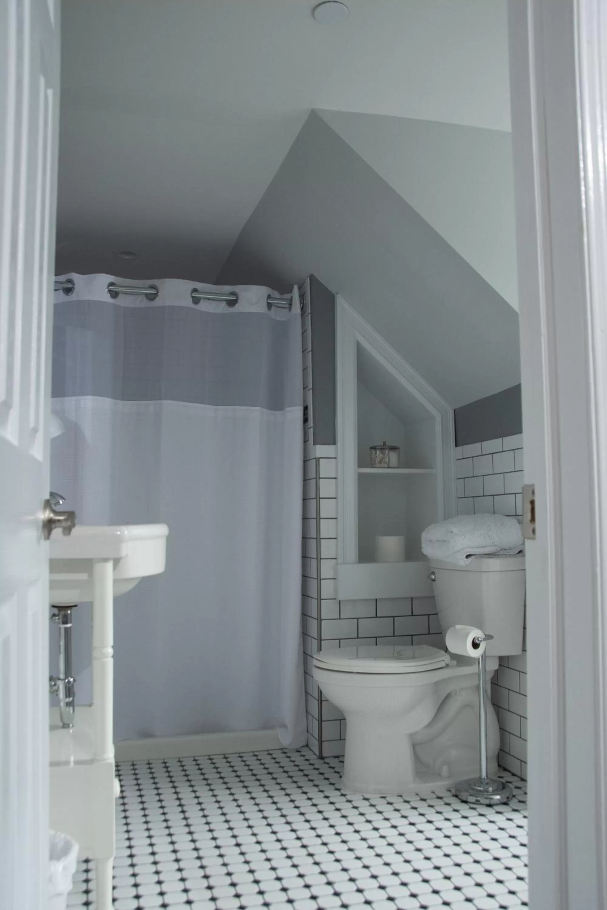 Bathroom in The Ocean Bay House