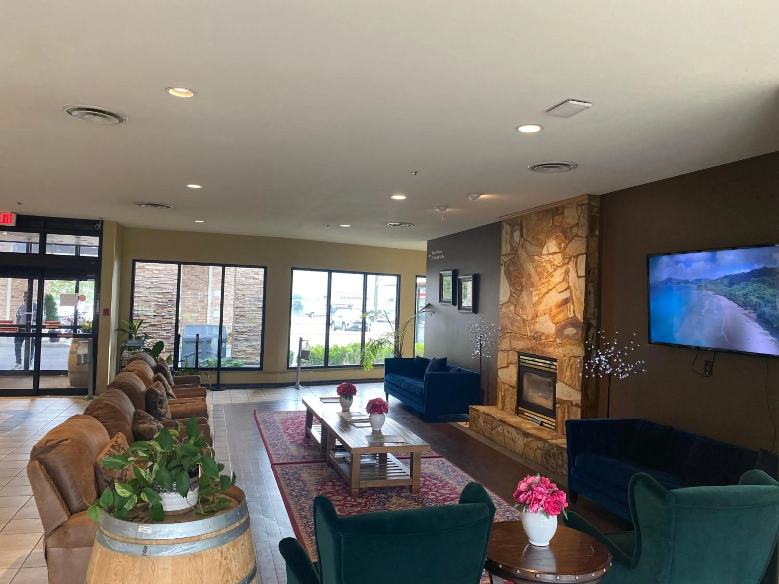 Lobby or reception in Divya Sutra Plaza and Conference Centre, Vernon, BC