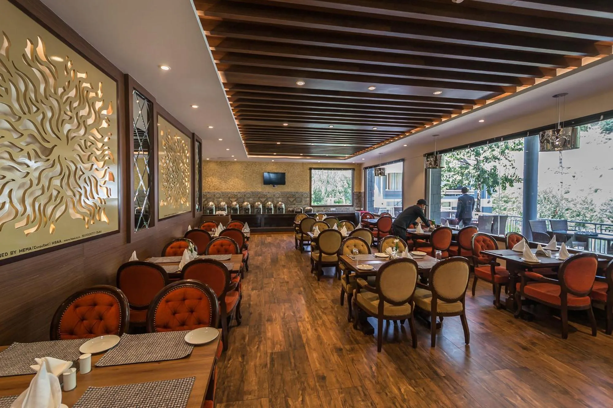 Restaurant/places to eat in The Highland Park - A Truly River side Resort