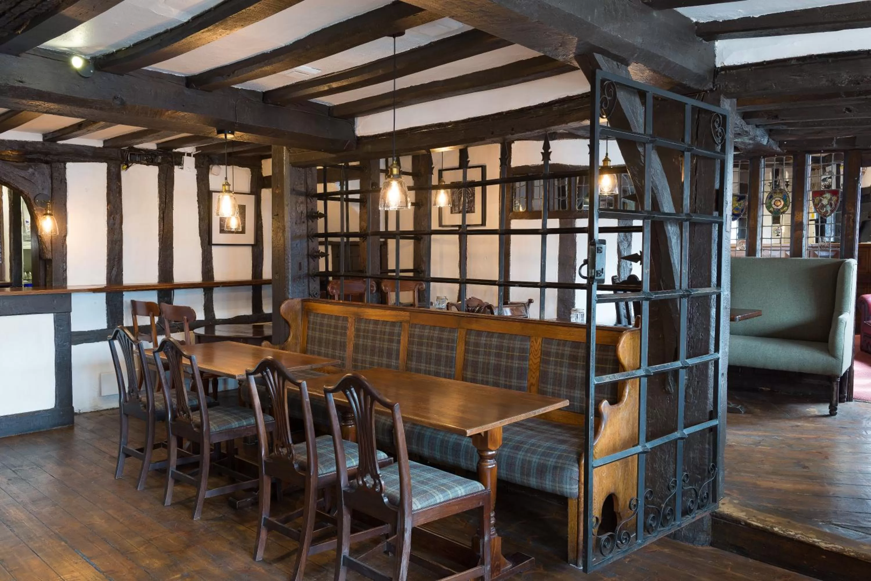 Lounge or bar in Best Western The Rose & Crown Hotel