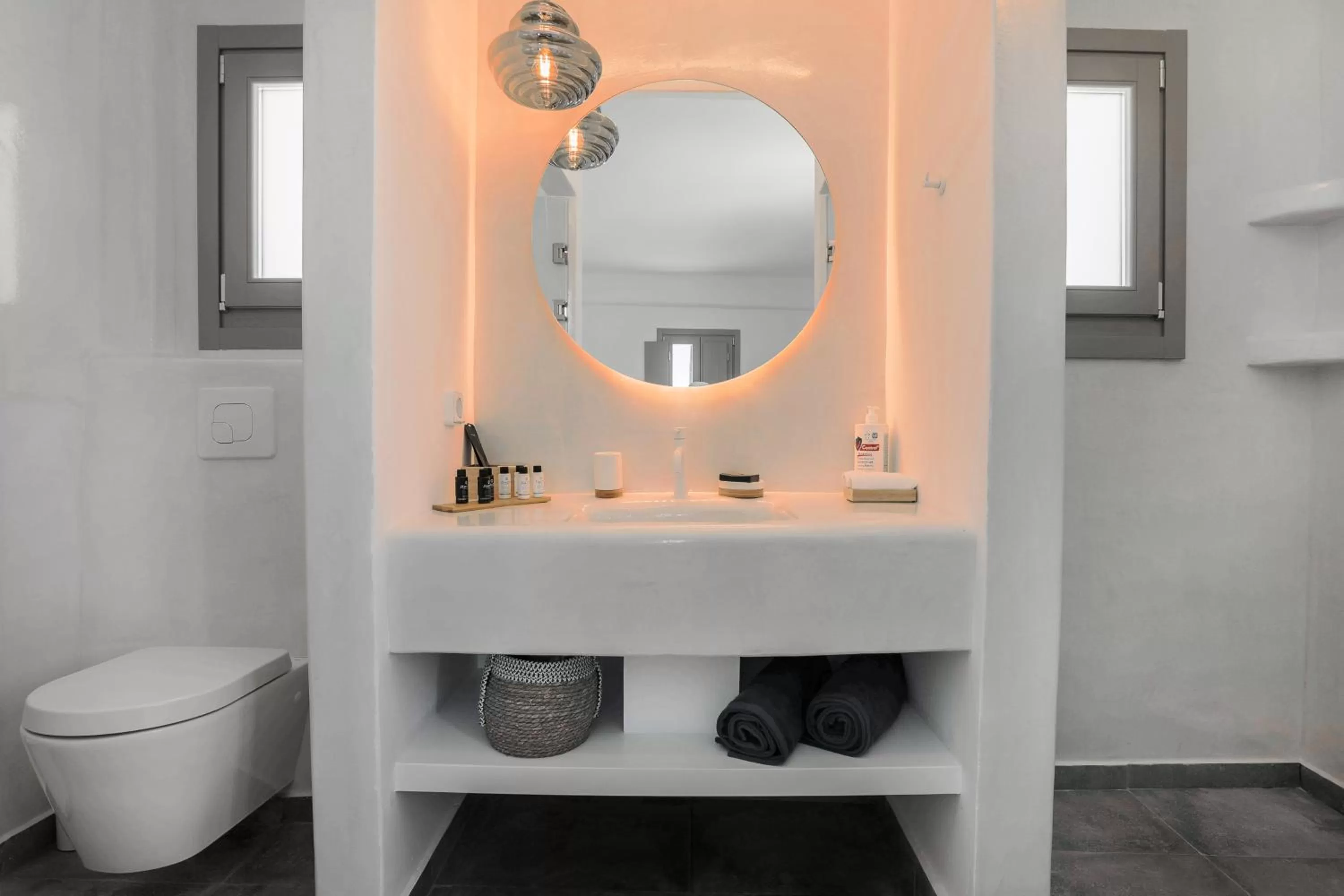 Toilet in Eternity Suites Santorini