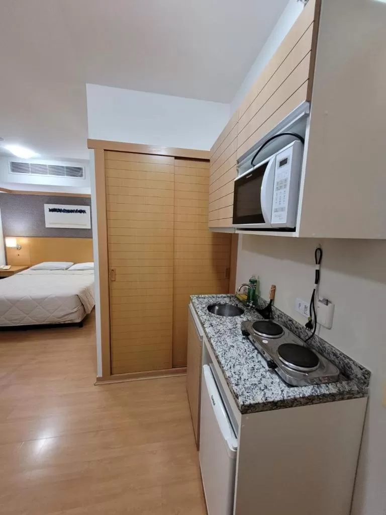 Kitchen or kitchenette, Kitchen/Kitchenette in Studio Paulista Bela Cintra