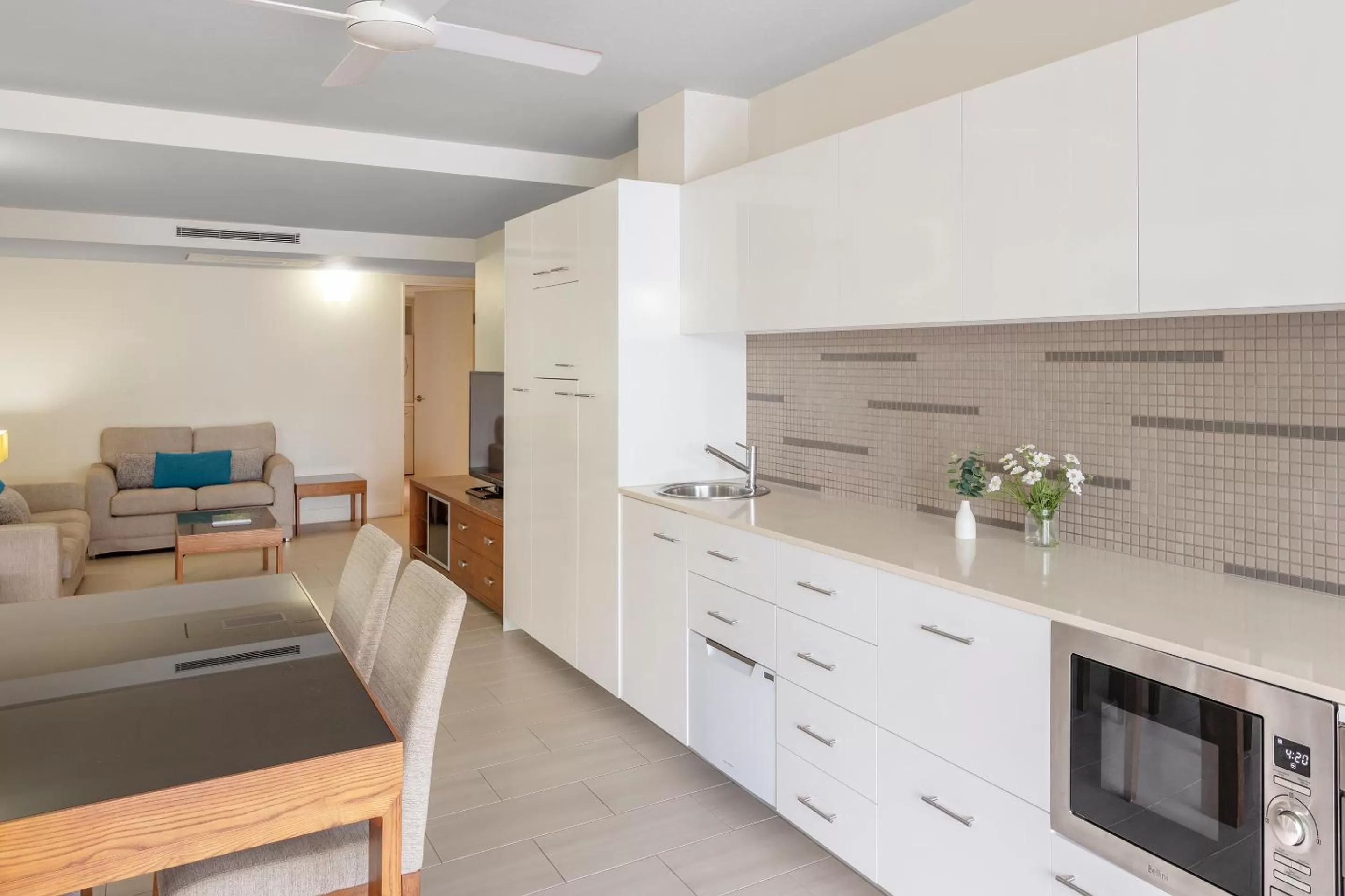 Coffee/tea facilities in Drift Palm Cove