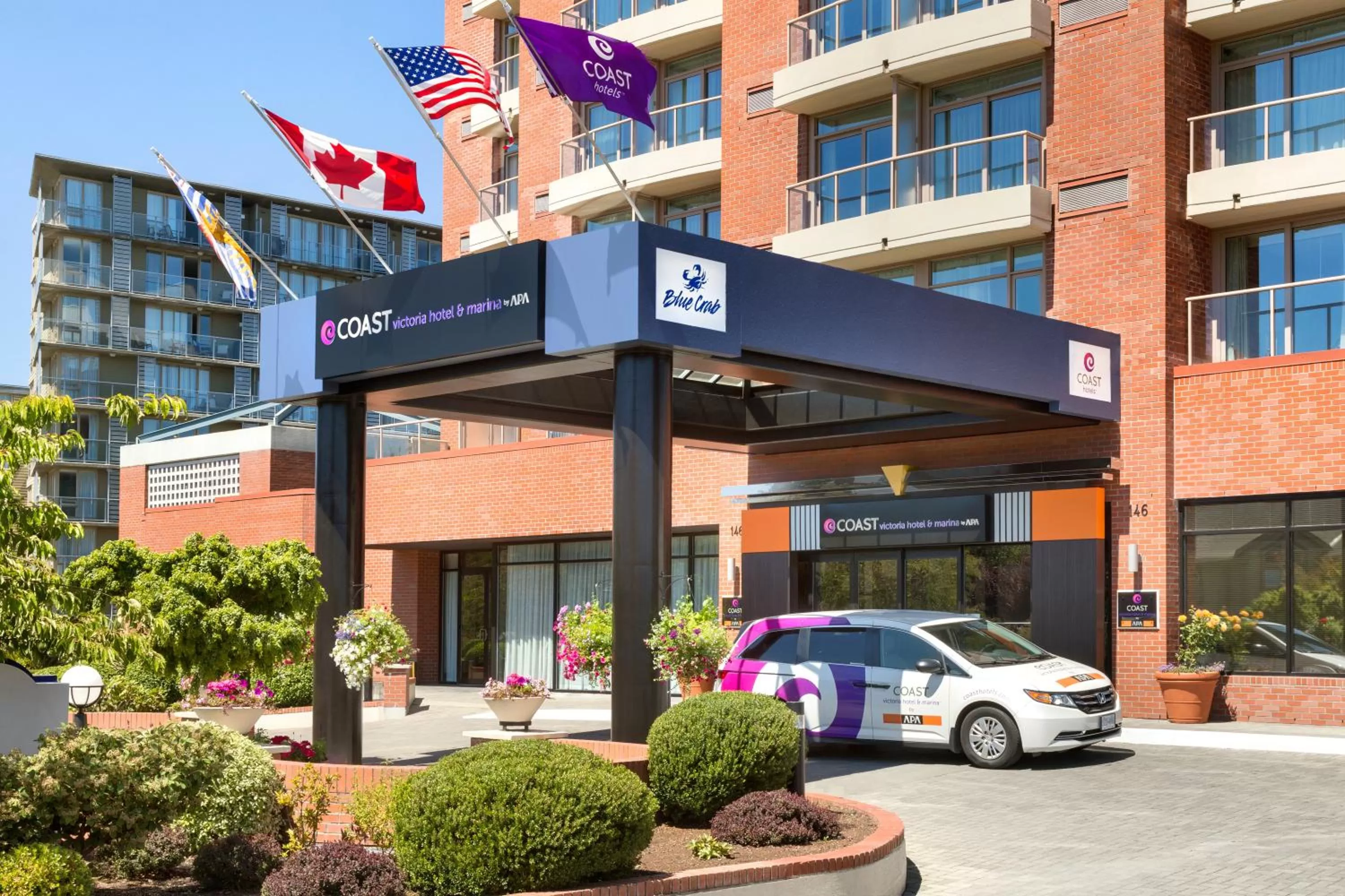 Facade/entrance in Coast Victoria Hotel & Marina by APA