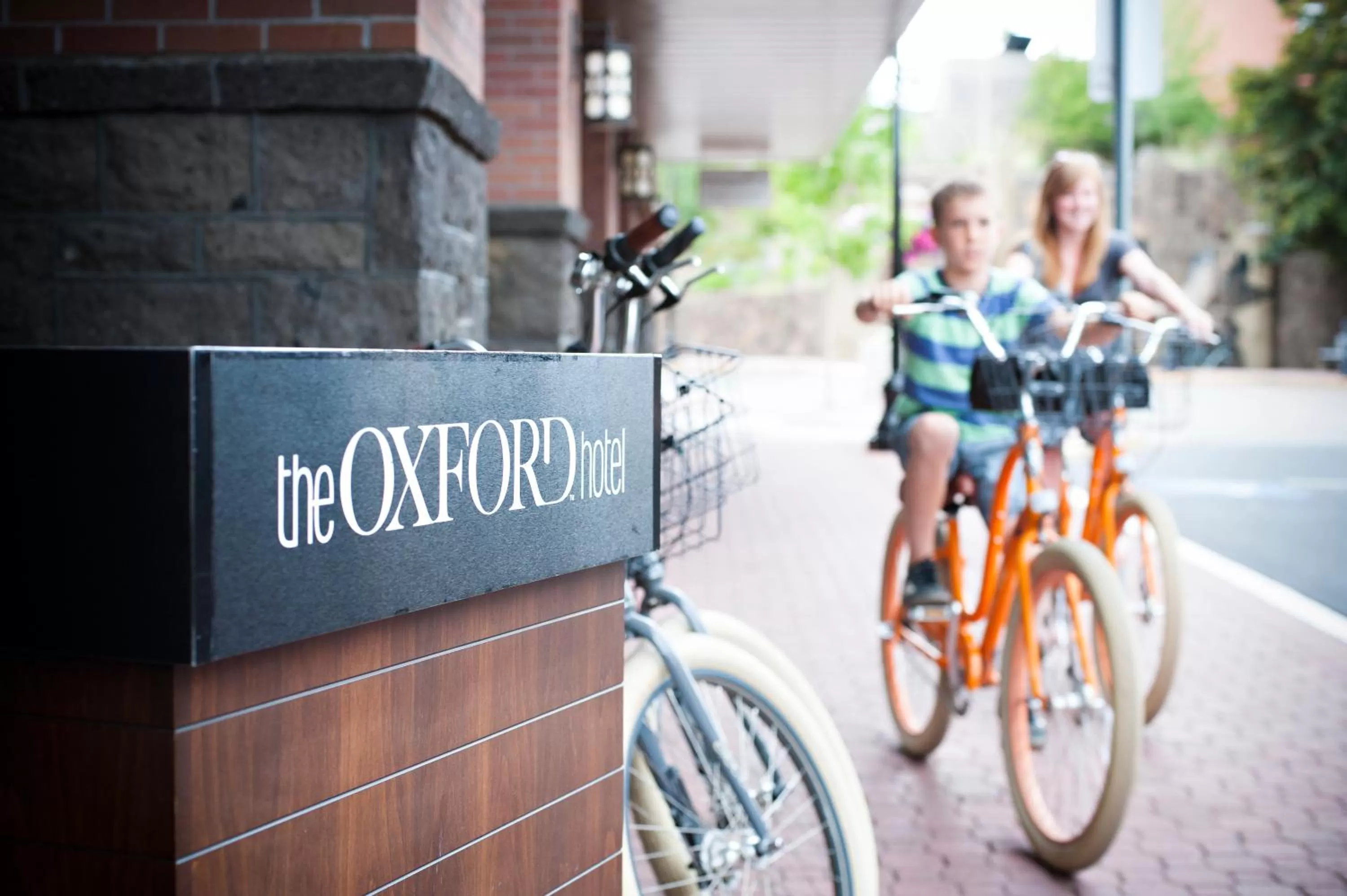 Summer in Oxford Hotel Bend