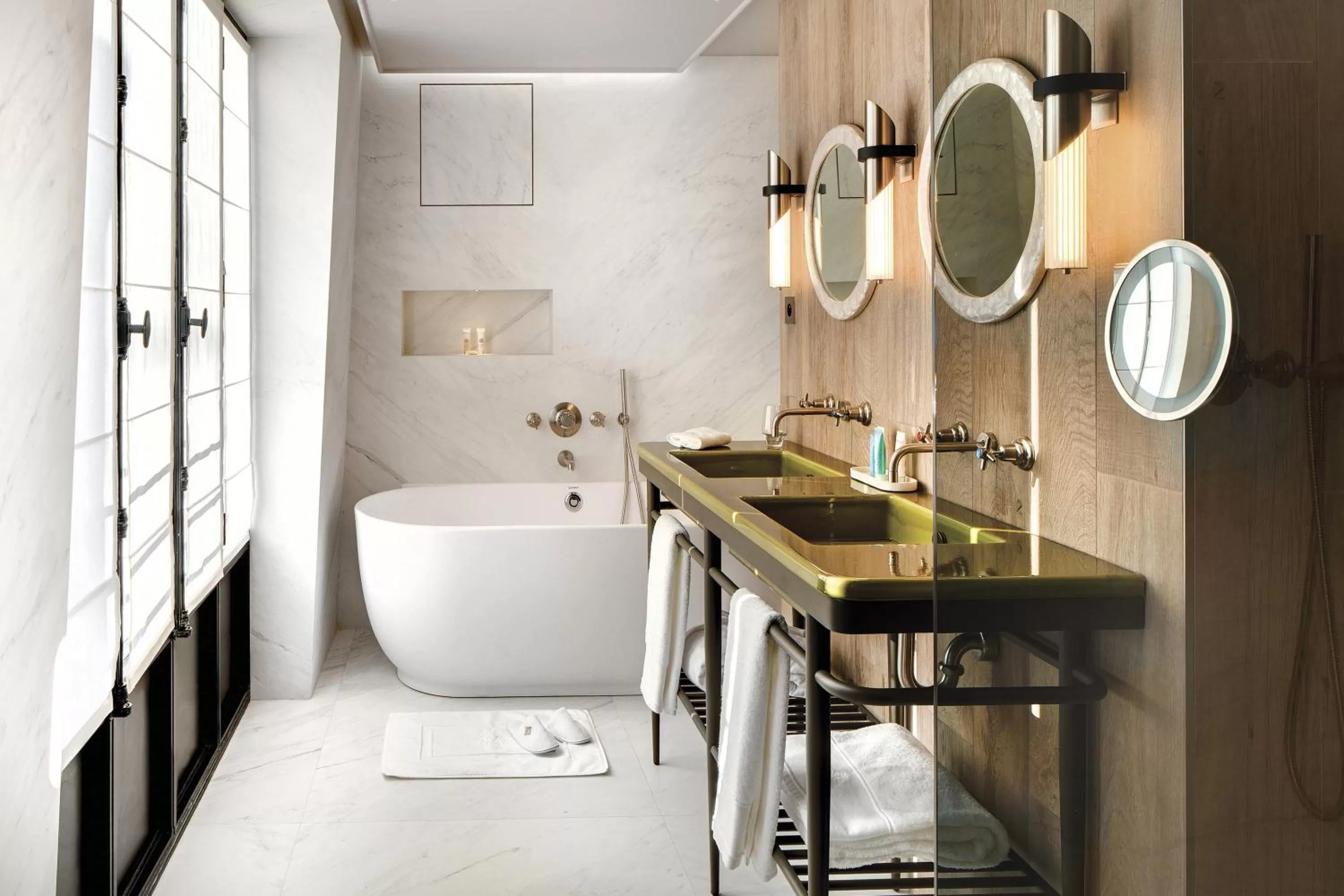 Bathroom in La Demeure Montaigne