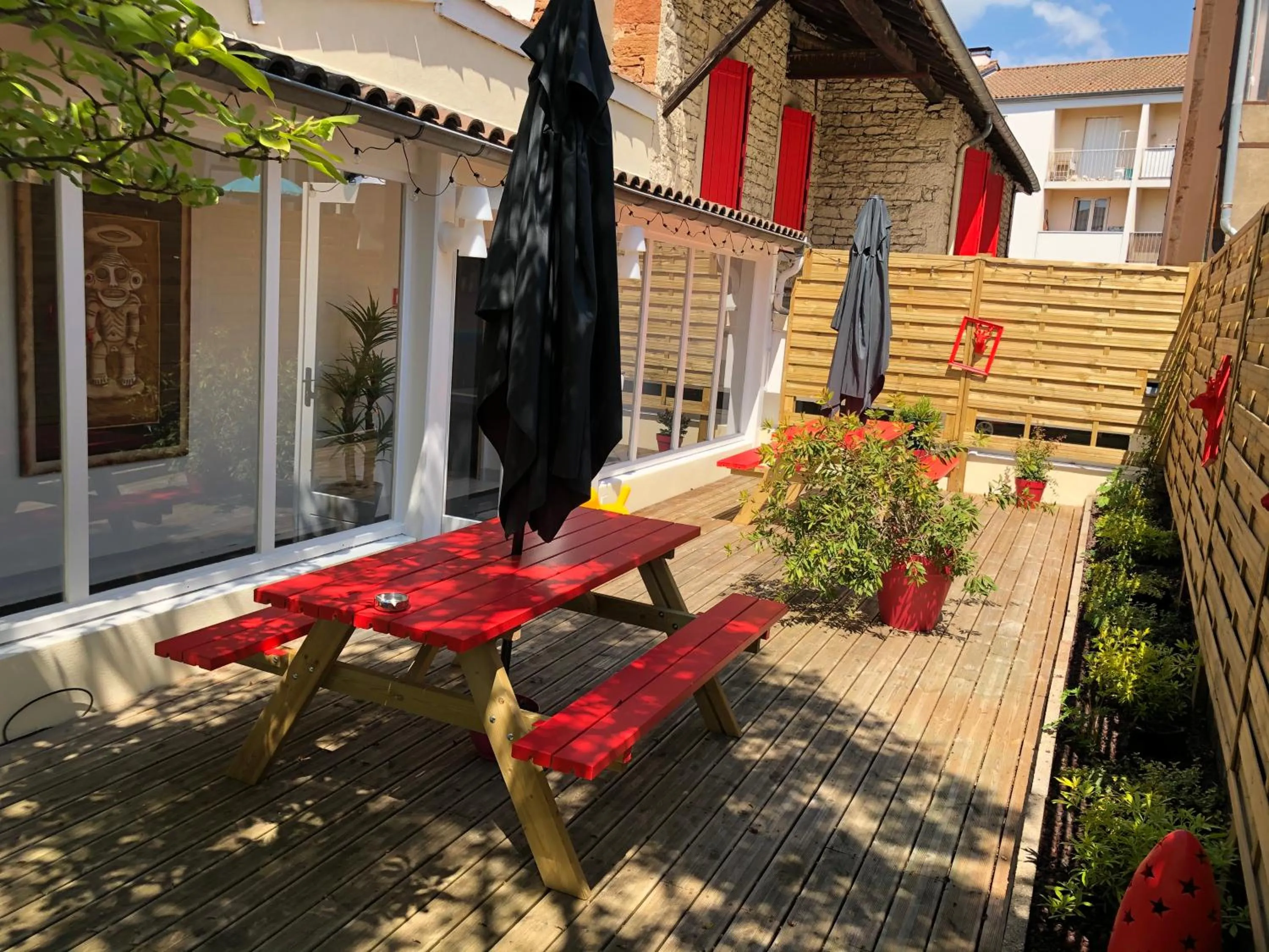 Patio in Hôtel Concorde