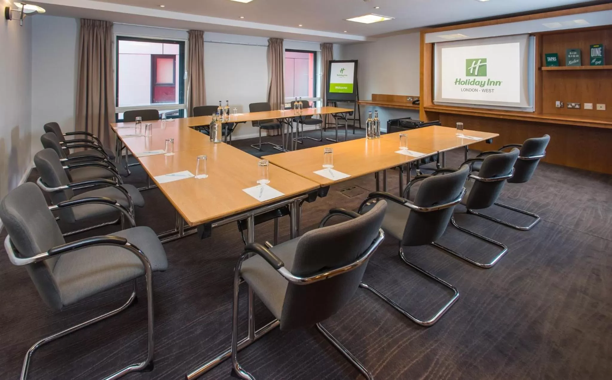 Meeting/conference room in Holiday Inn London West by IHG