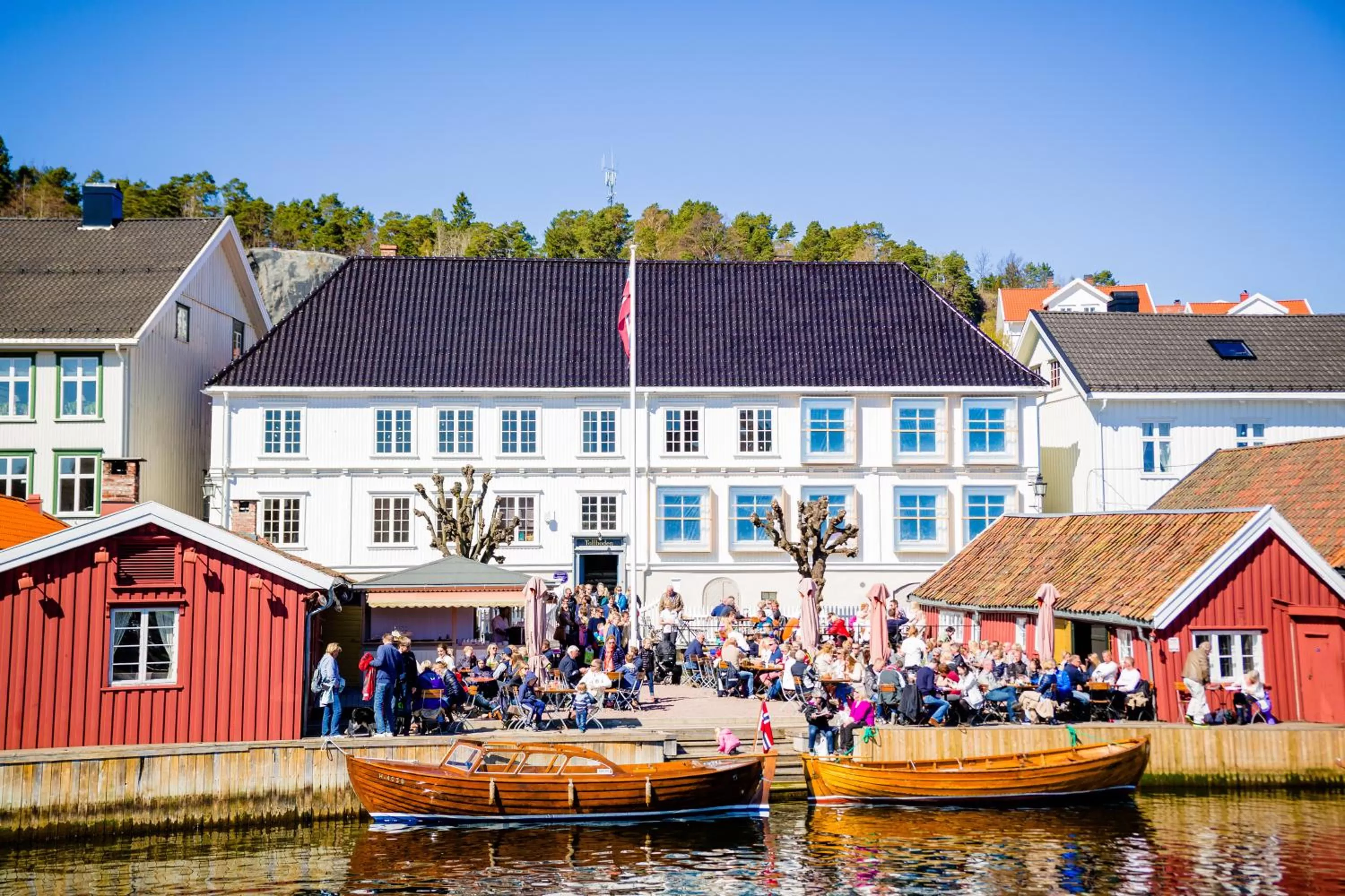 Property building in Tollboden Hotell - Unike Hoteller