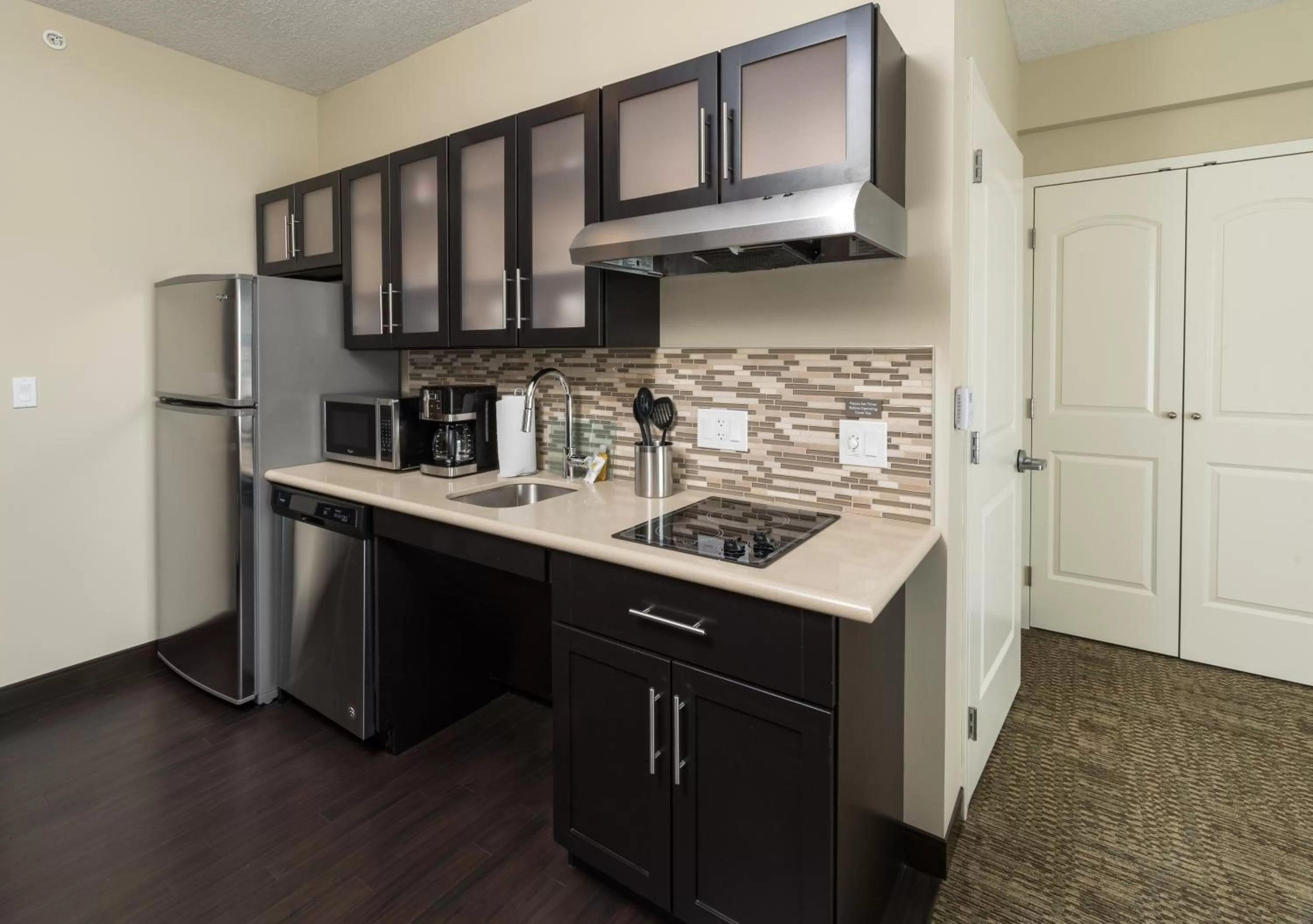 Coffee/tea facilities in Staybridge Suites - Saskatoon - University by IHG