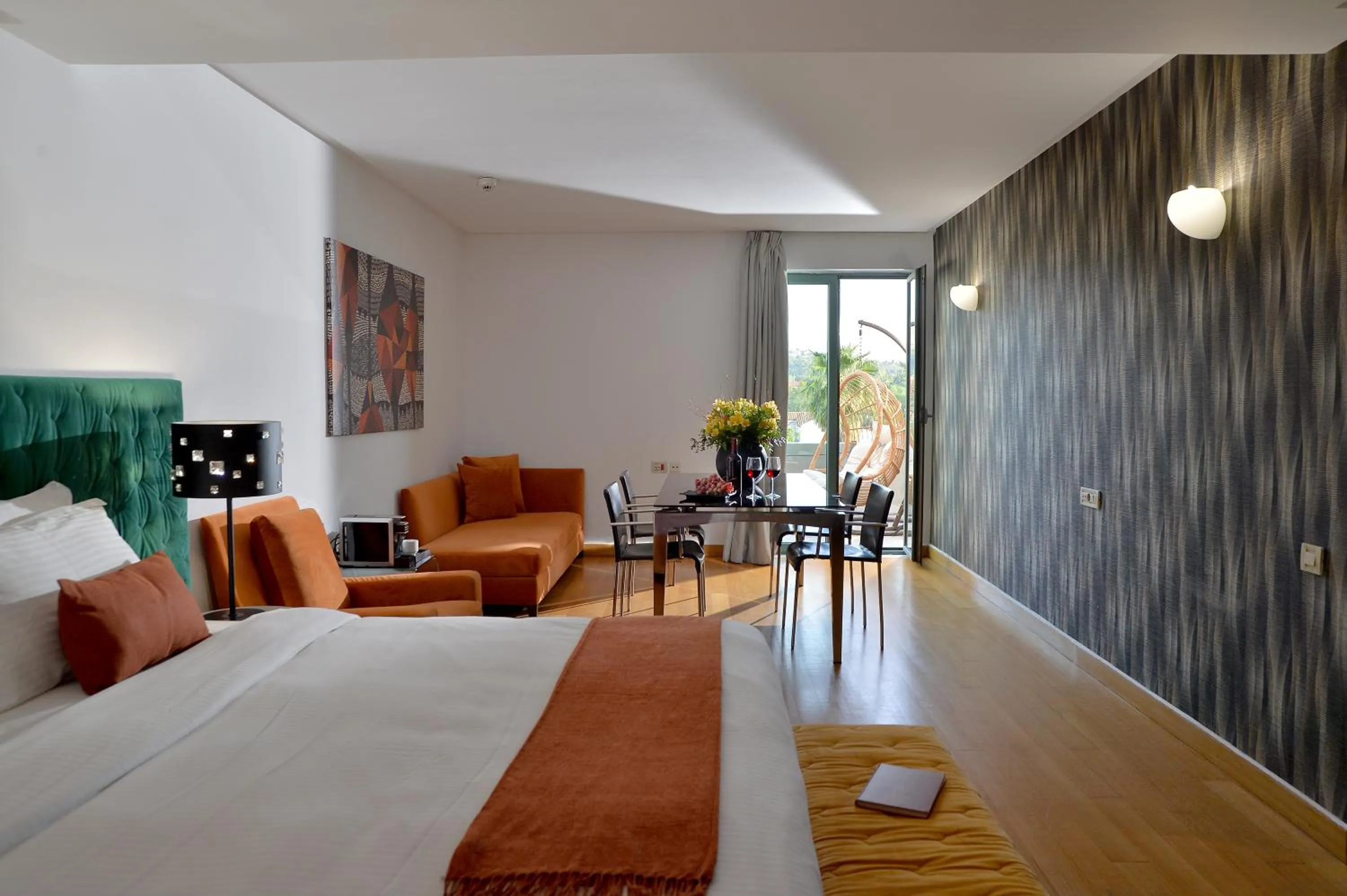 Bed in Athenaeum Eridanus Luxury Hotel