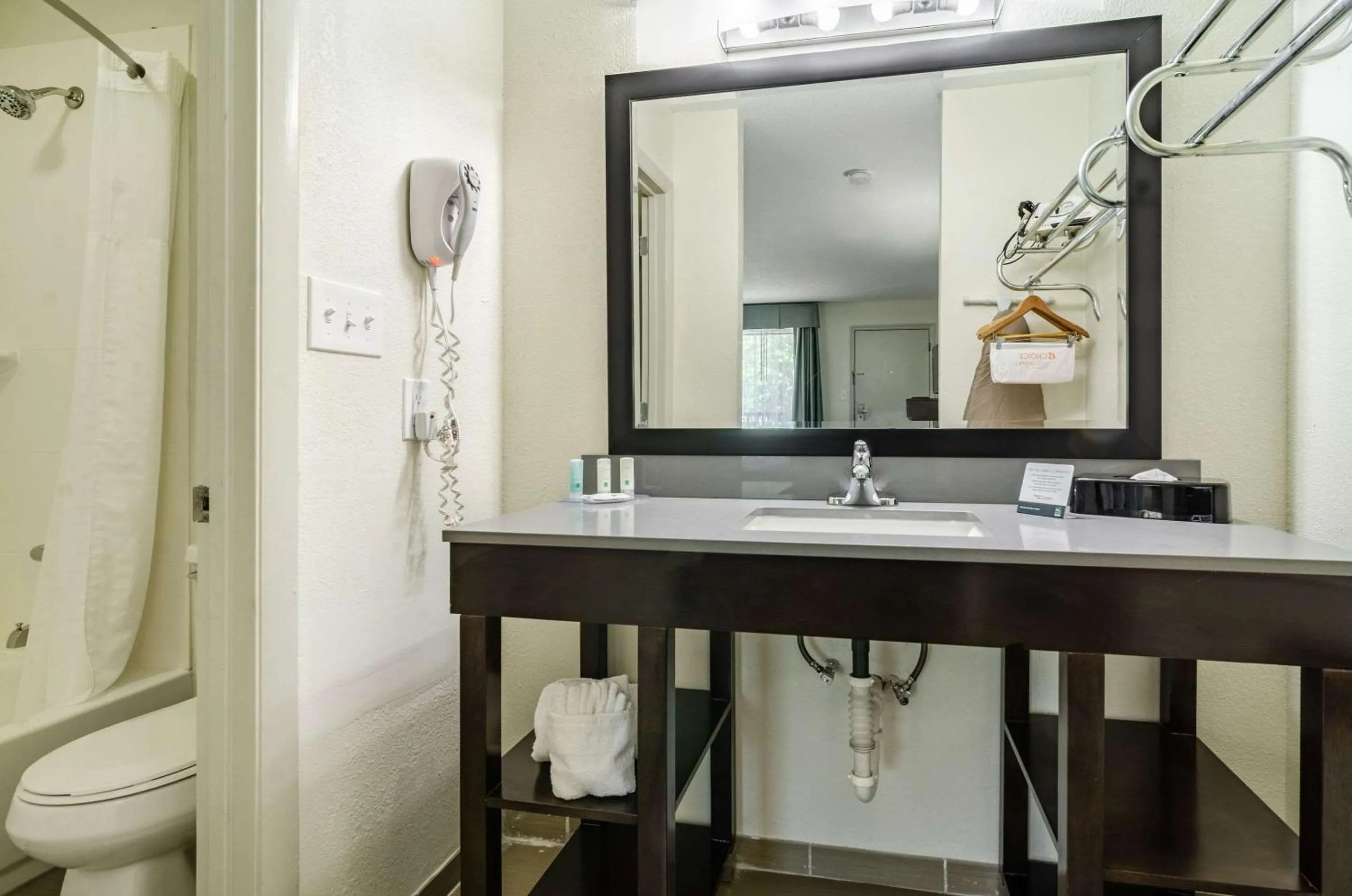 Photo of the whole room in Quality Inn & Suites Creedmoor - Butner