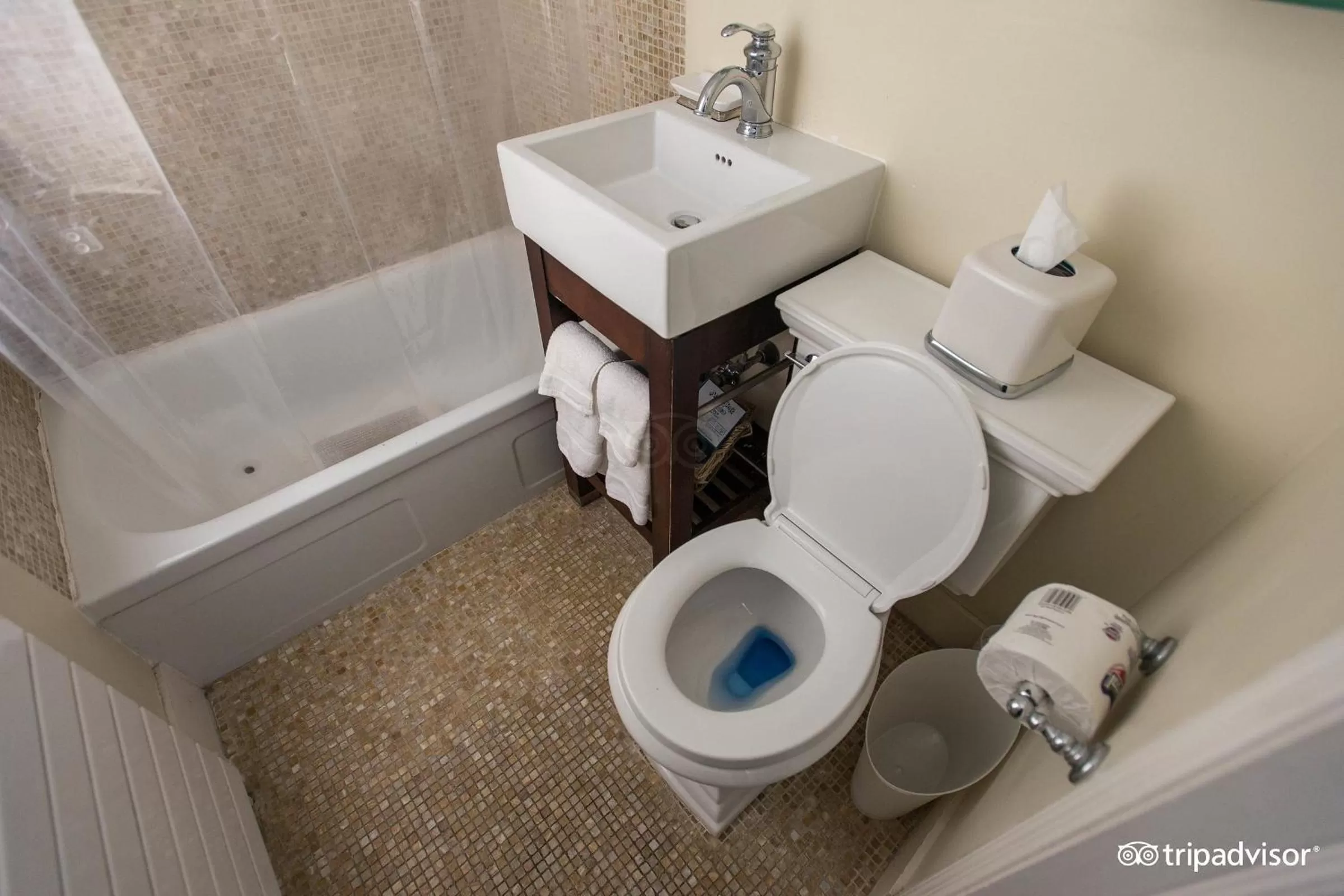 Bathroom in Incentra Village Hotel