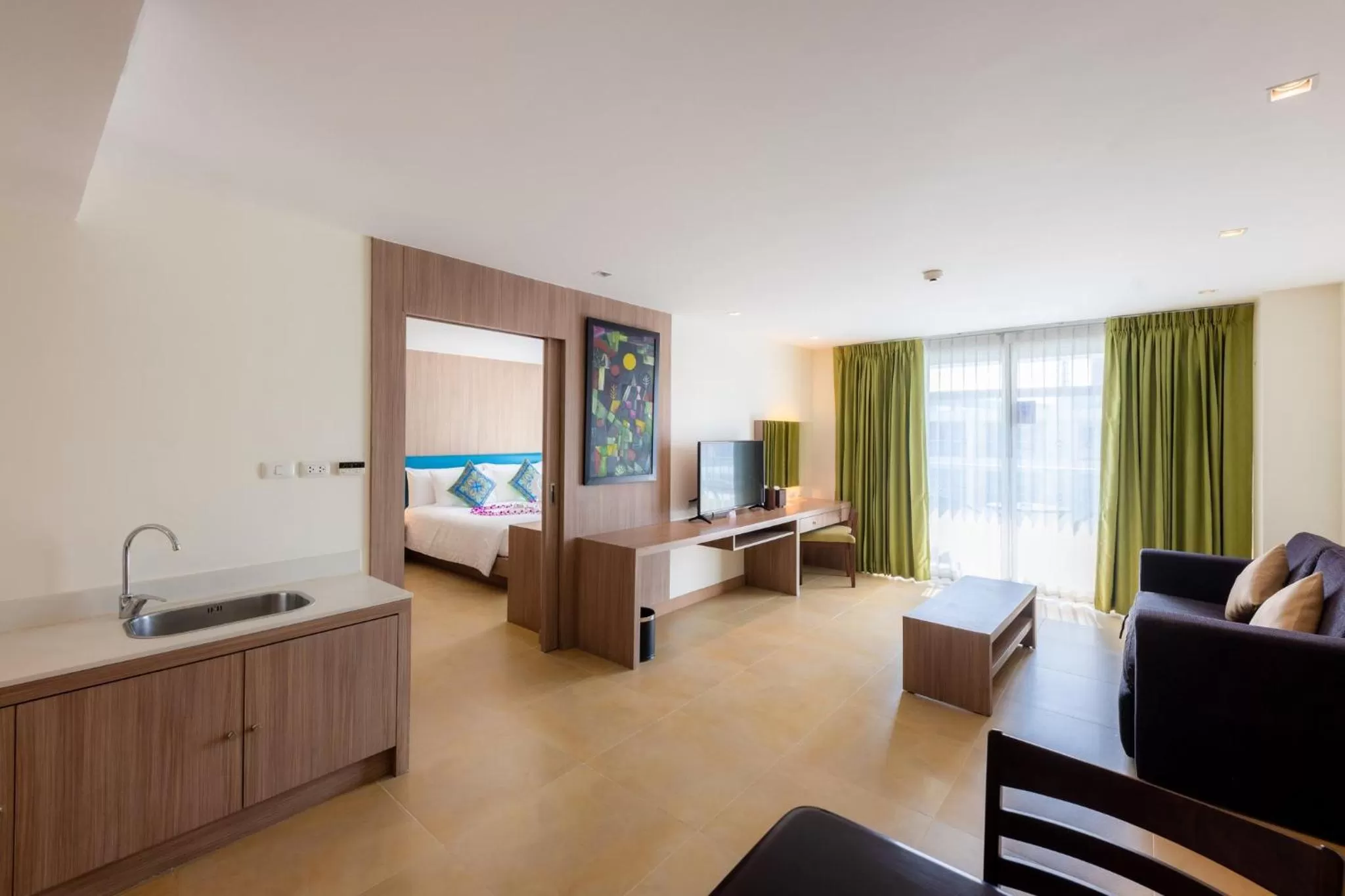 Photo of the whole room, Bed in Centara Pattaya Hotel