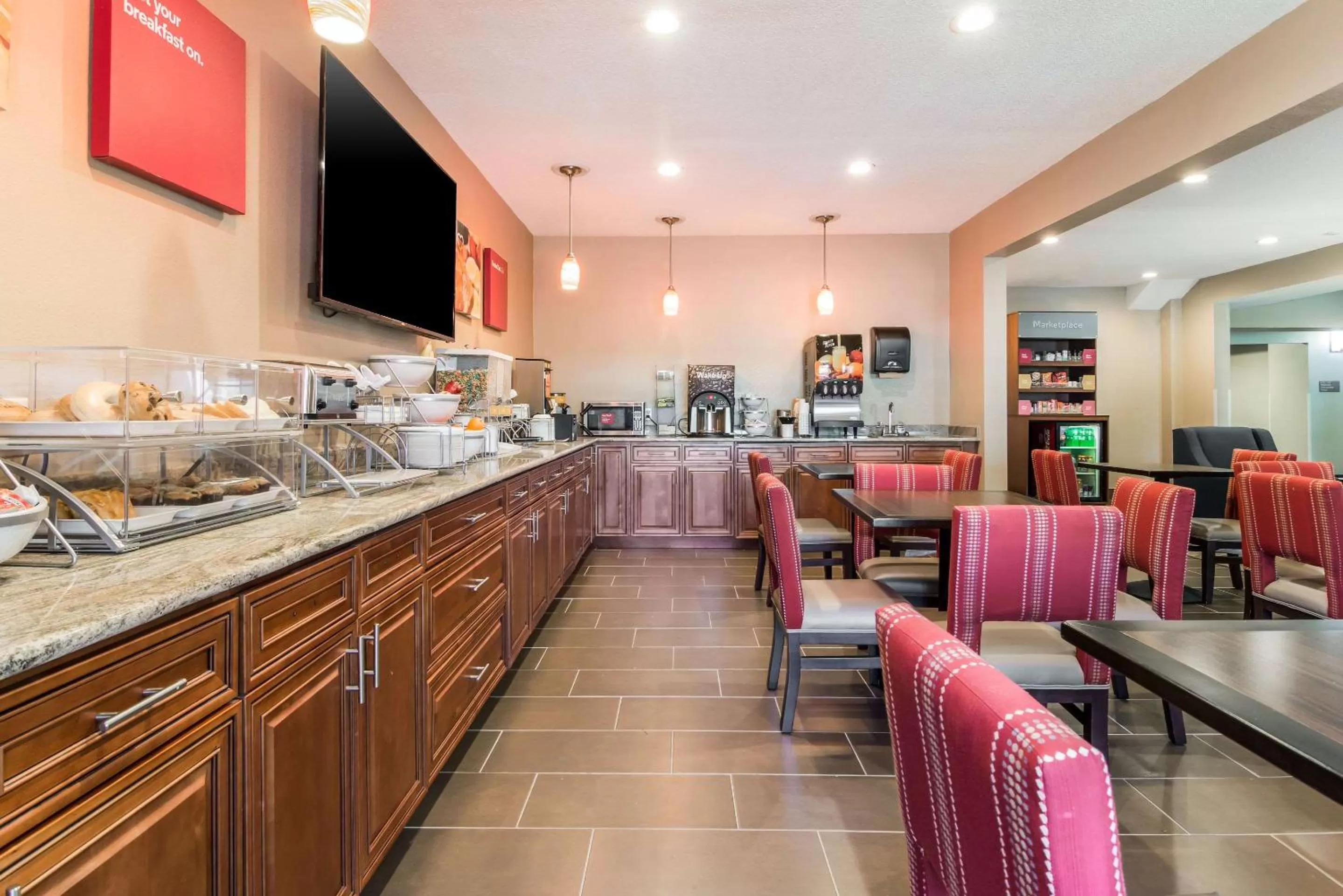 Restaurant/places to eat in Comfort Suites Eufaula North