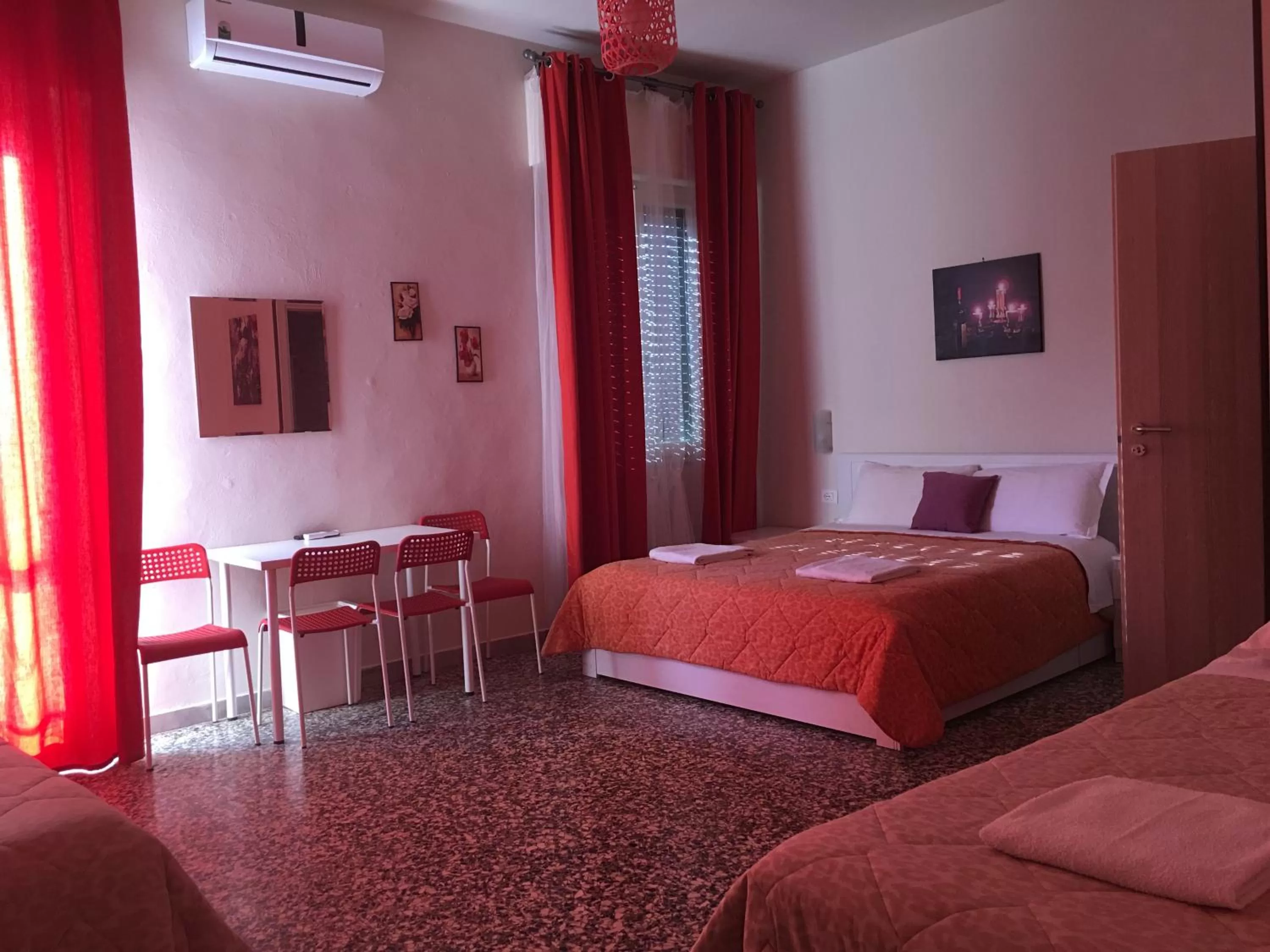 Bathroom, Bed in Aliante B&B