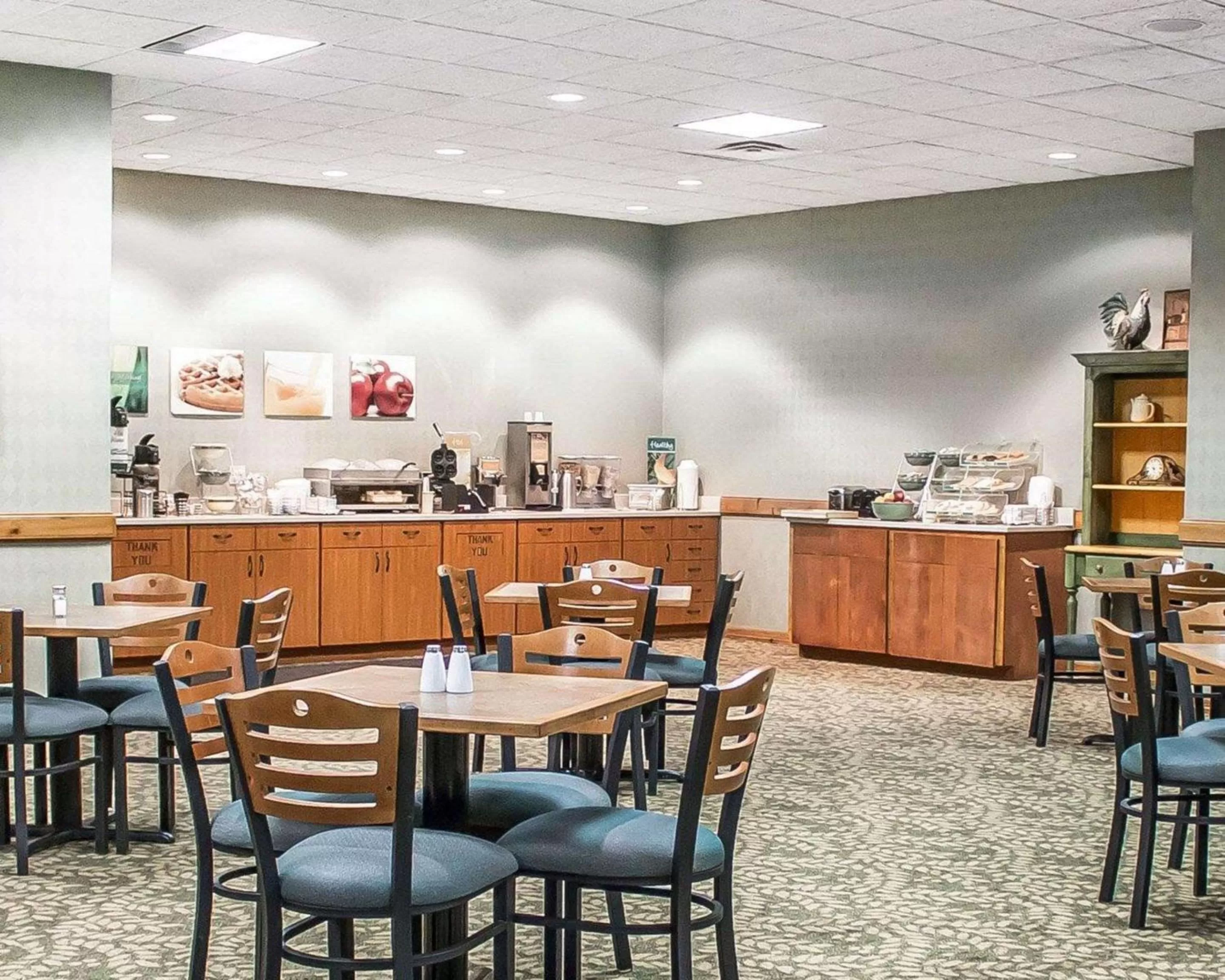 Restaurant/places to eat in Quality Inn Rhinelander
