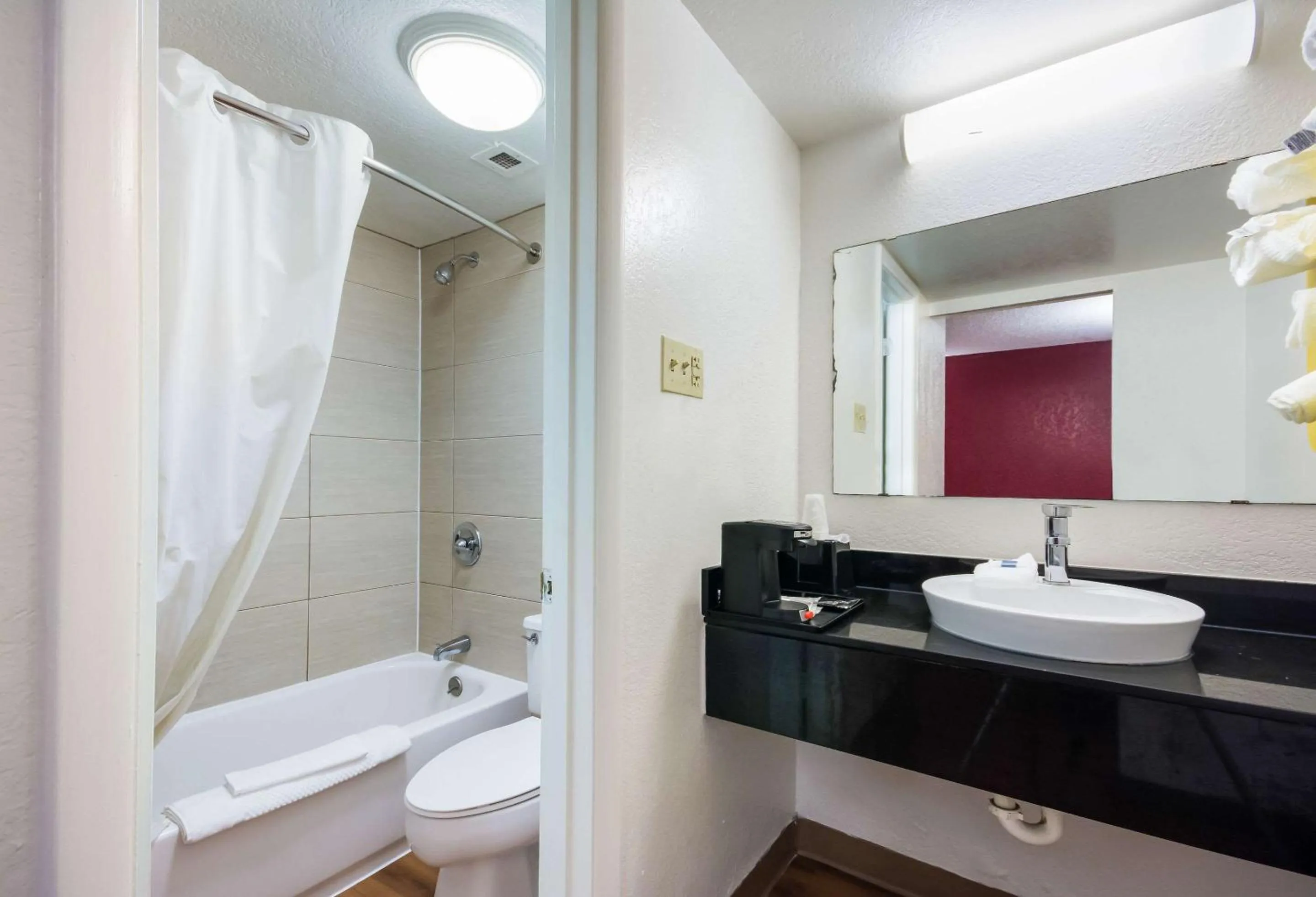 Bathroom in Econo Lodge