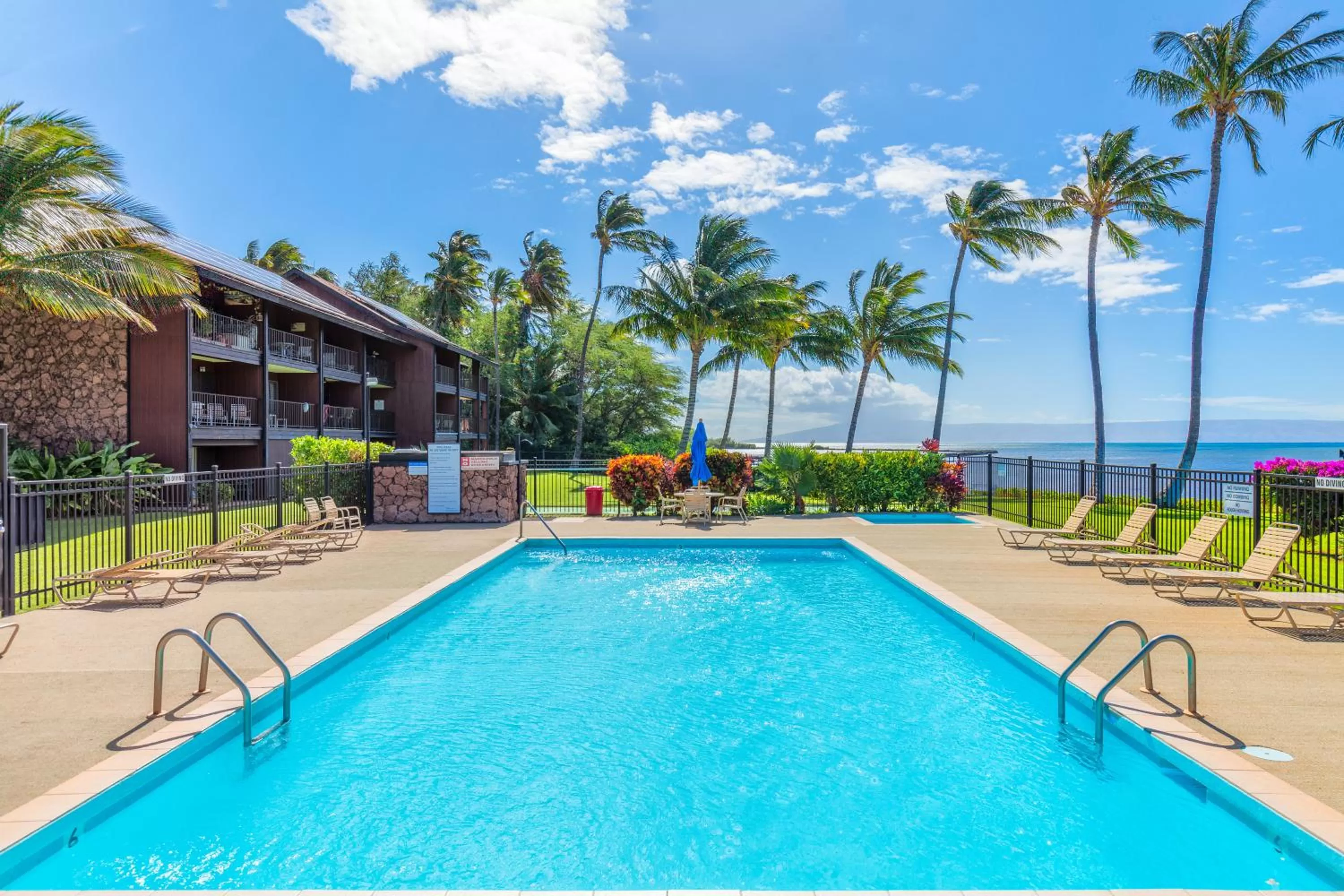Swimming pool in Castle at Moloka'i Shores