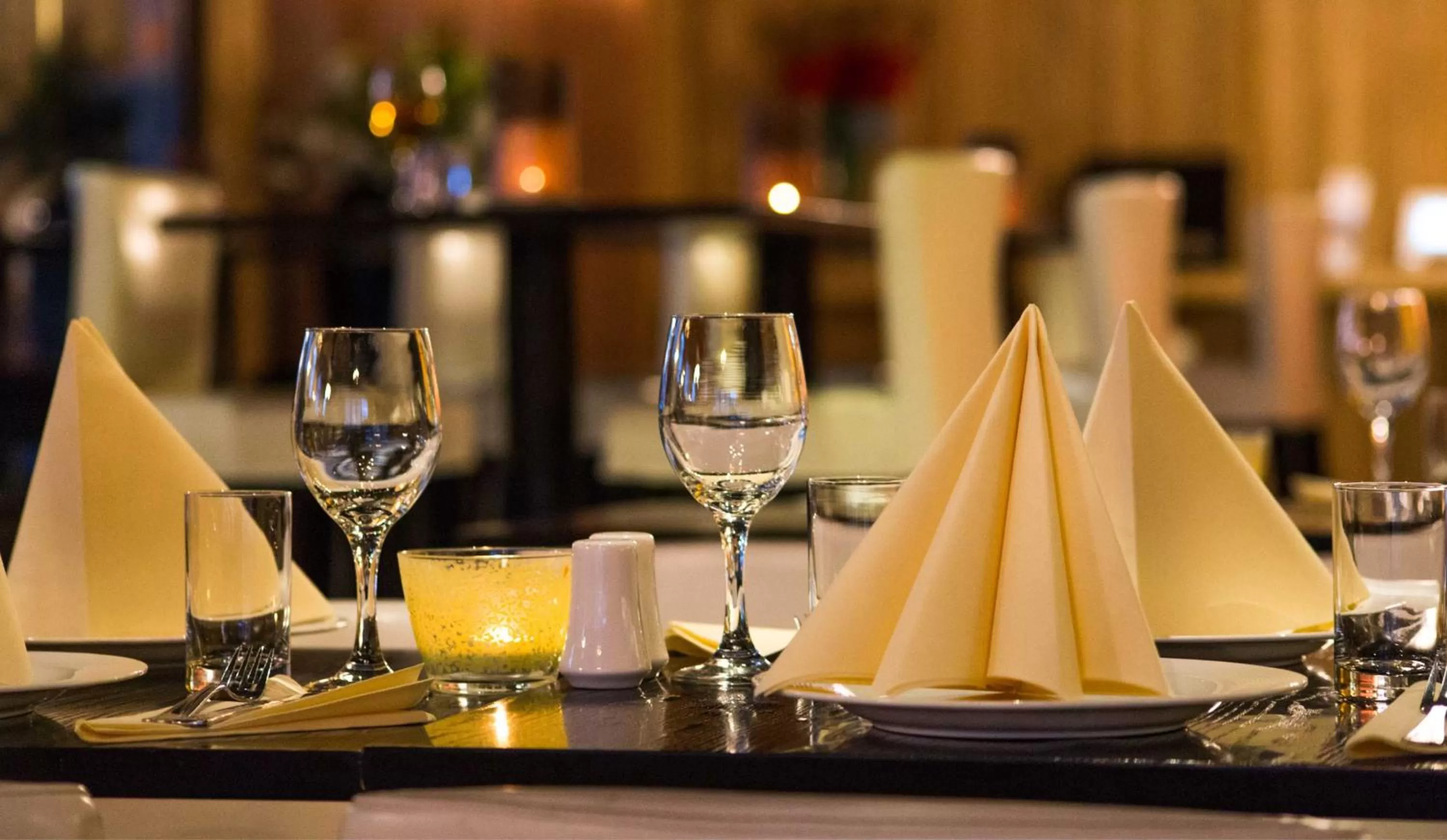 Restaurant/places to eat in Central City Apartments