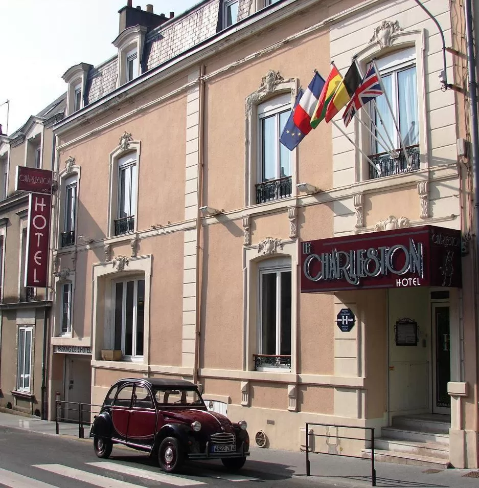 Logis Hotel - Le Charleston