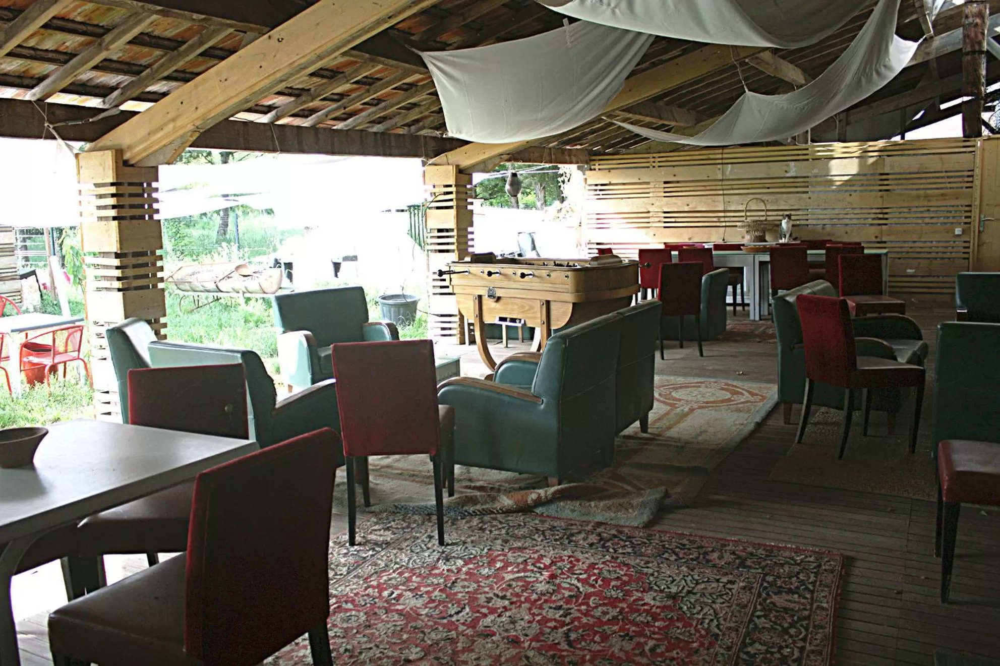 Restaurant/Places to Eat in Domaine Regis Freres