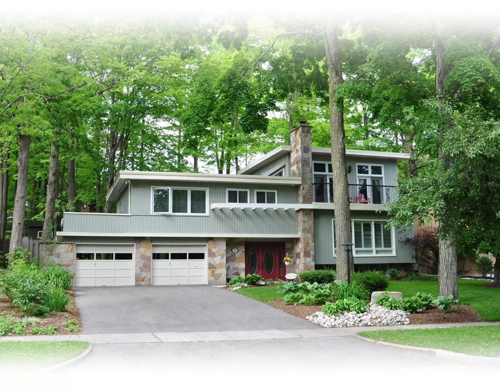 Property Building in Forest Hill Bed and Breakfast